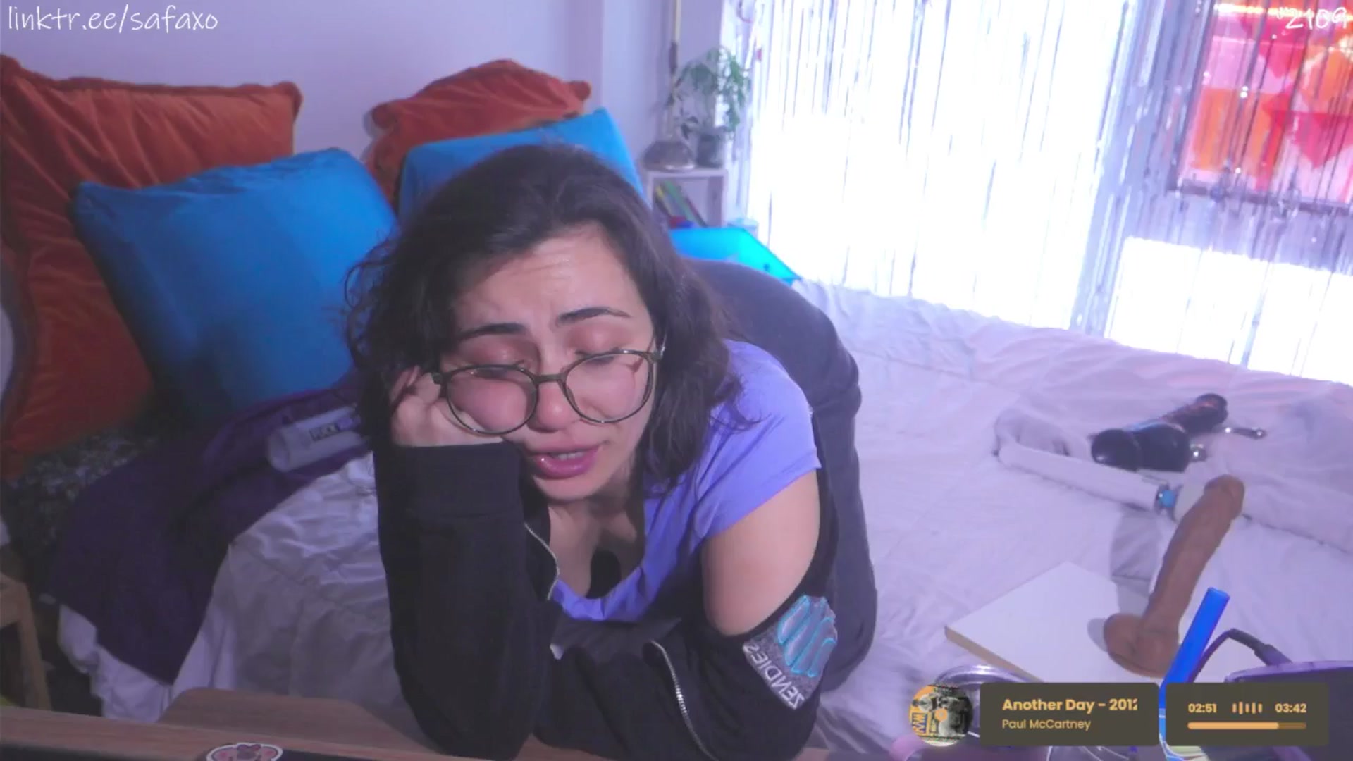 Gallery image thumbnail from HairySafaeri's myfreecams stream on, 04/23/2026, 17:53 image 1 of 20