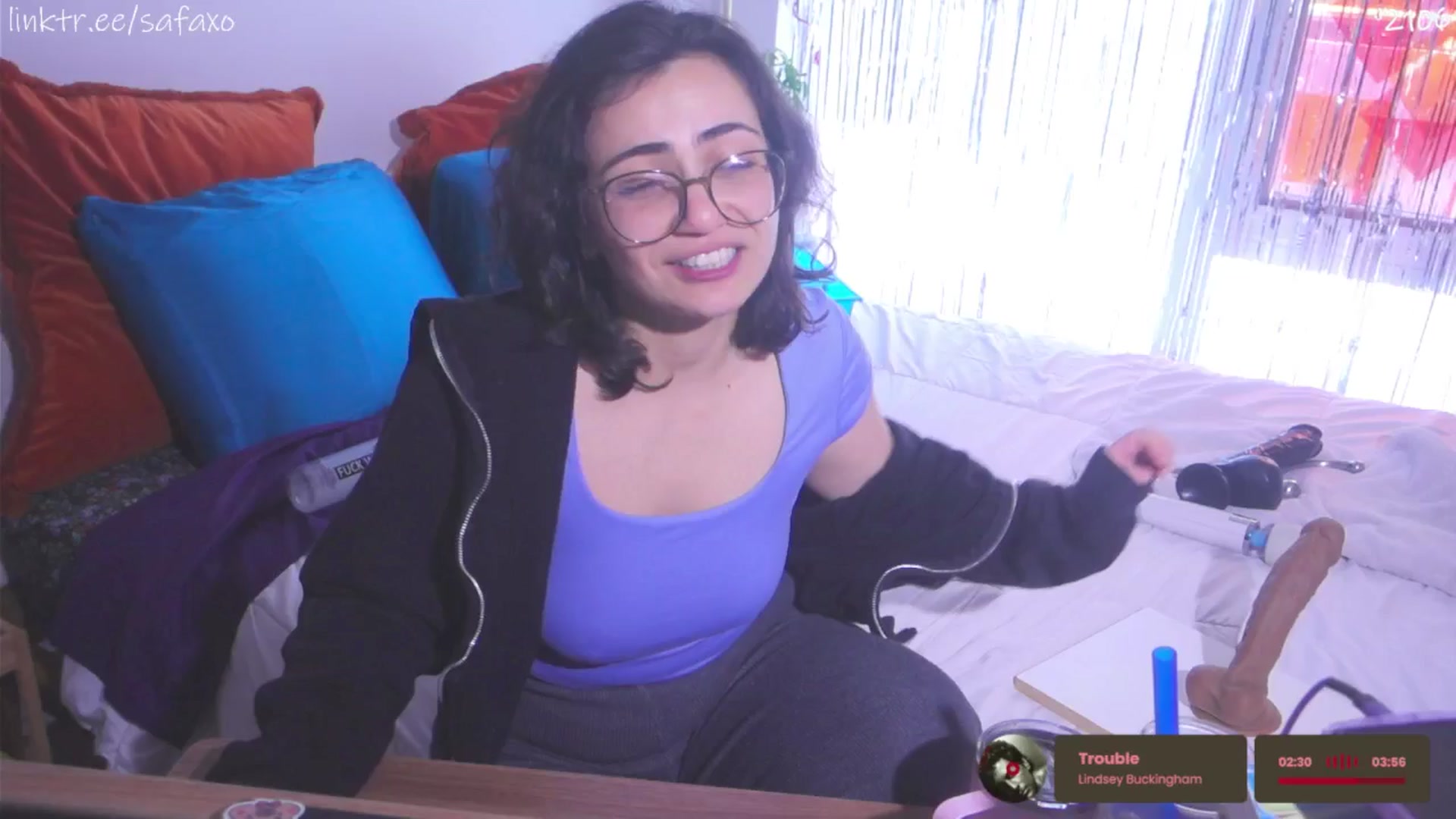 Gallery image thumbnail from HairySafaeri's myfreecams stream on, 04/23/2026, 17:53 image 7 of 20