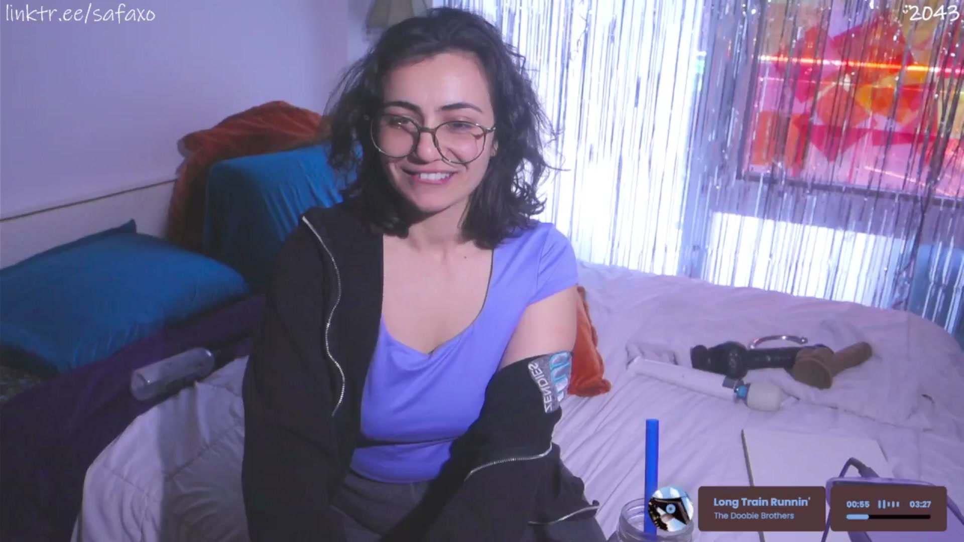 Gallery image thumbnail from HairySafaeri's myfreecams stream on, 04/23/2026, 19:24 image 15 of 20