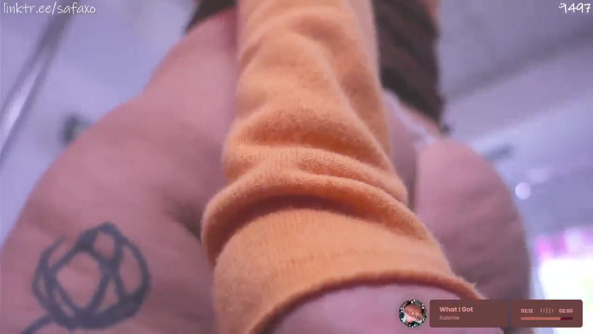 Gallery image thumbnail from HairySafaeri's myfreecams stream on, 04/29/2026, 19:50 image 5 of 20