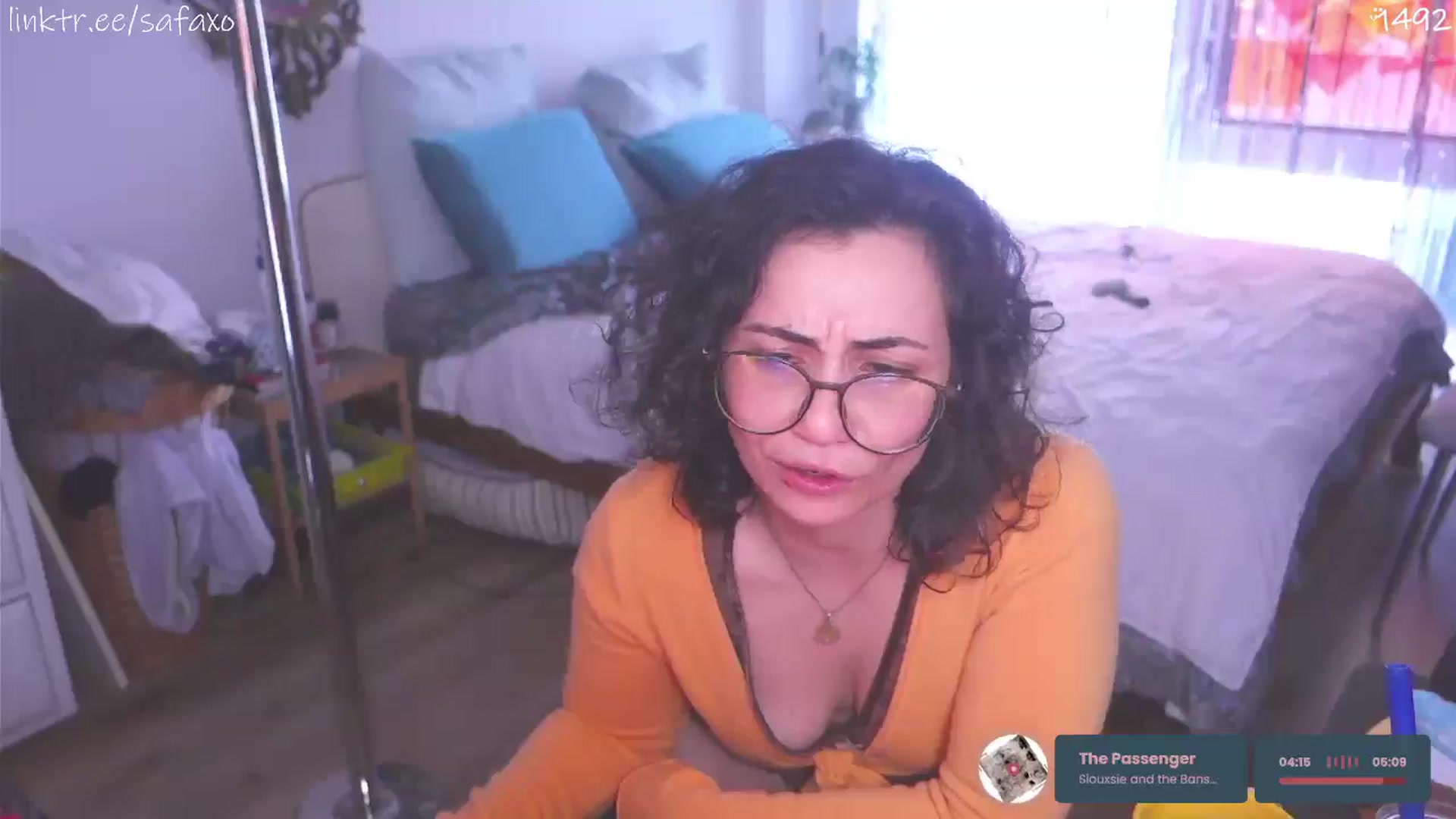 Gallery image thumbnail from HairySafaeri's myfreecams stream on, 04/29/2026, 19:50 image 7 of 20