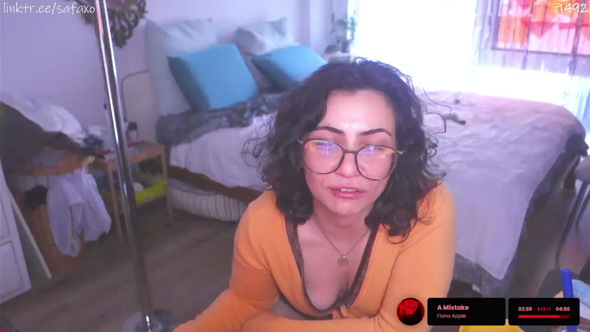 Gallery image thumbnail from HairySafaeri's myfreecams stream on, 04/29/2026, 19:50 image 9 of 20