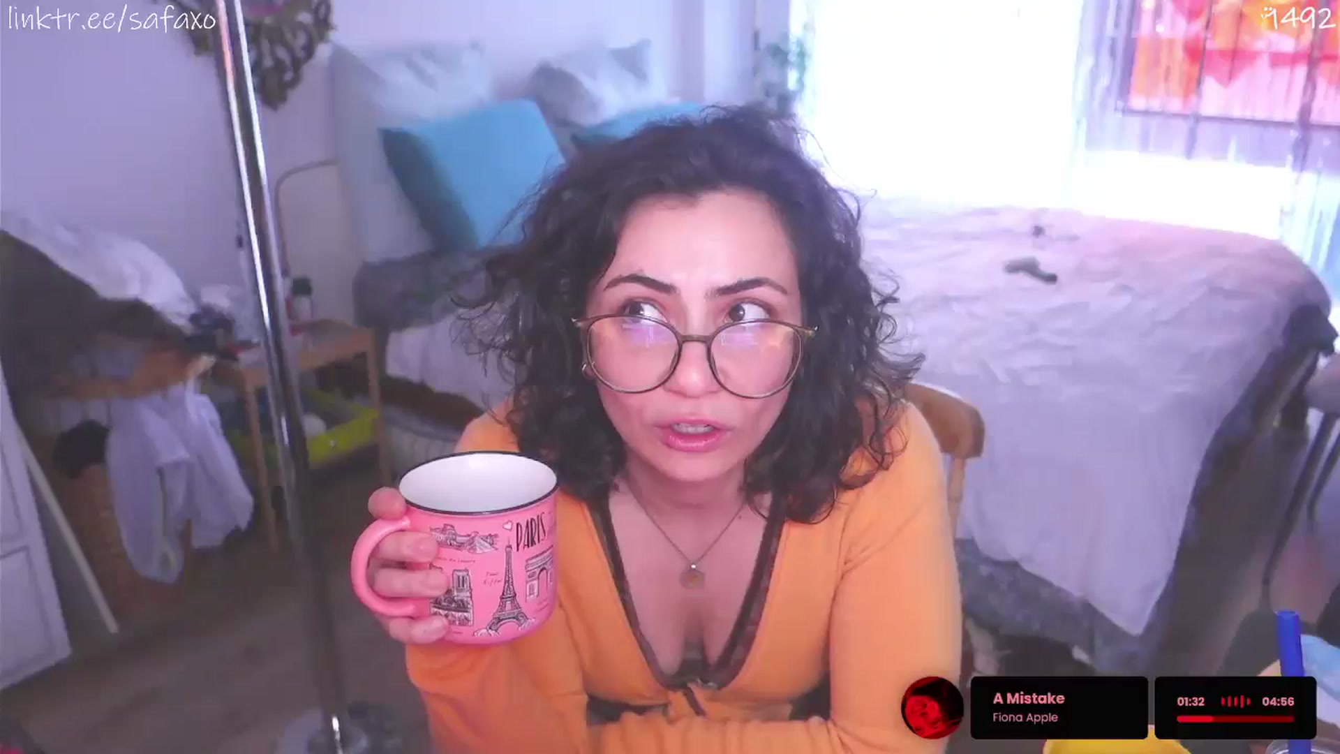 Gallery image thumbnail from HairySafaeri's myfreecams stream on, 04/29/2026, 19:50 image 8 of 20