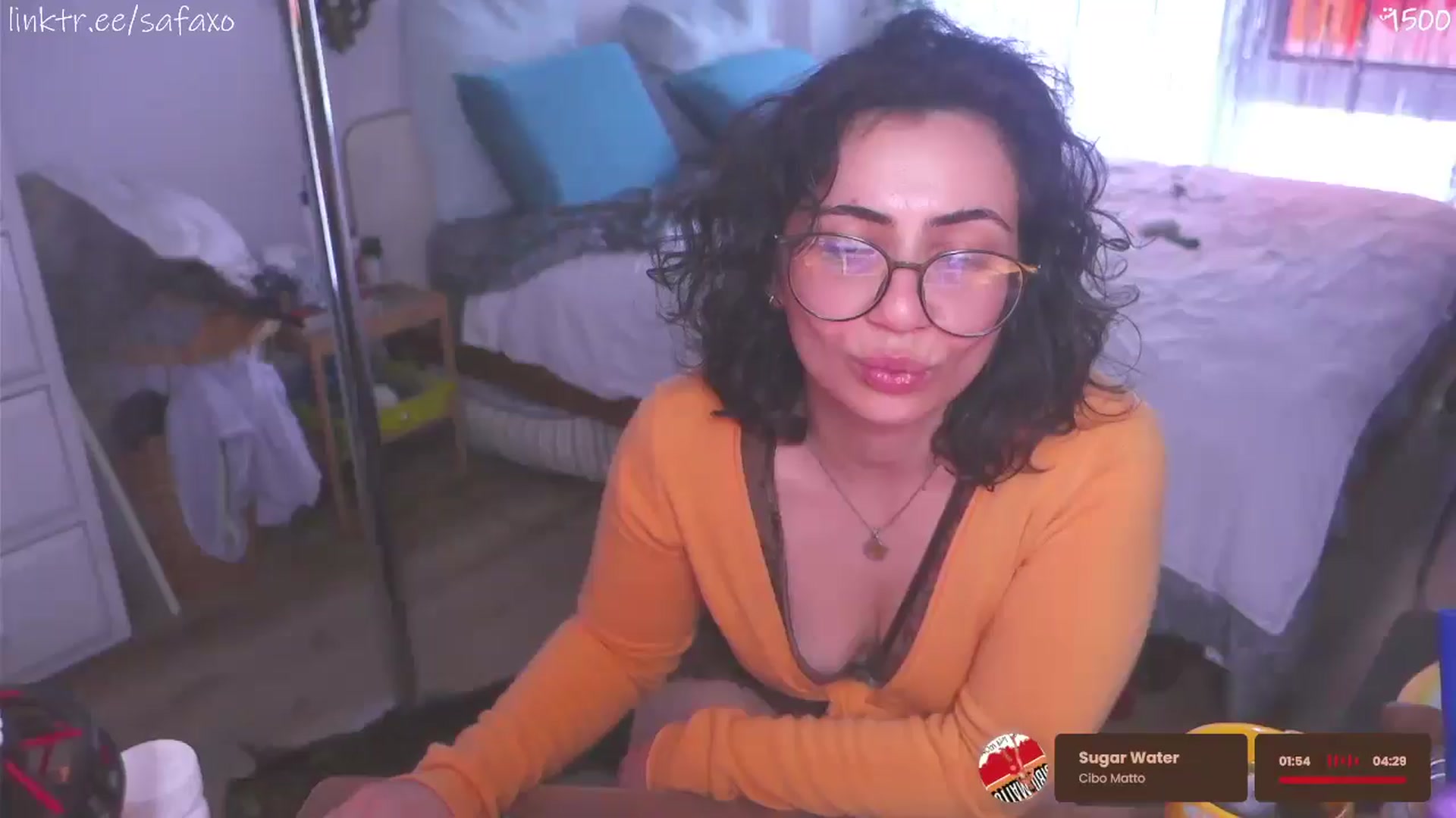 Gallery image thumbnail from HairySafaeri's myfreecams stream on, 04/29/2026, 19:50 image 1 of 20