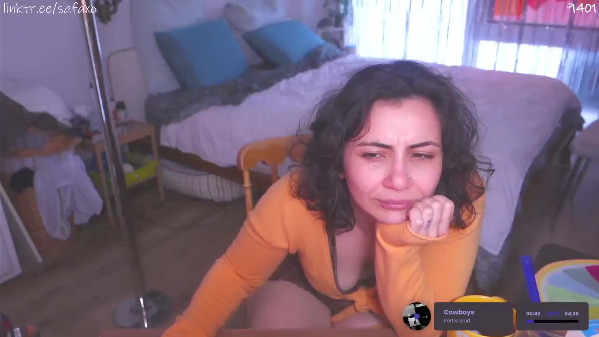 Gallery image thumbnail from HairySafaeri's myfreecams stream on, 04/29/2026, 22:09 image 20 of 20