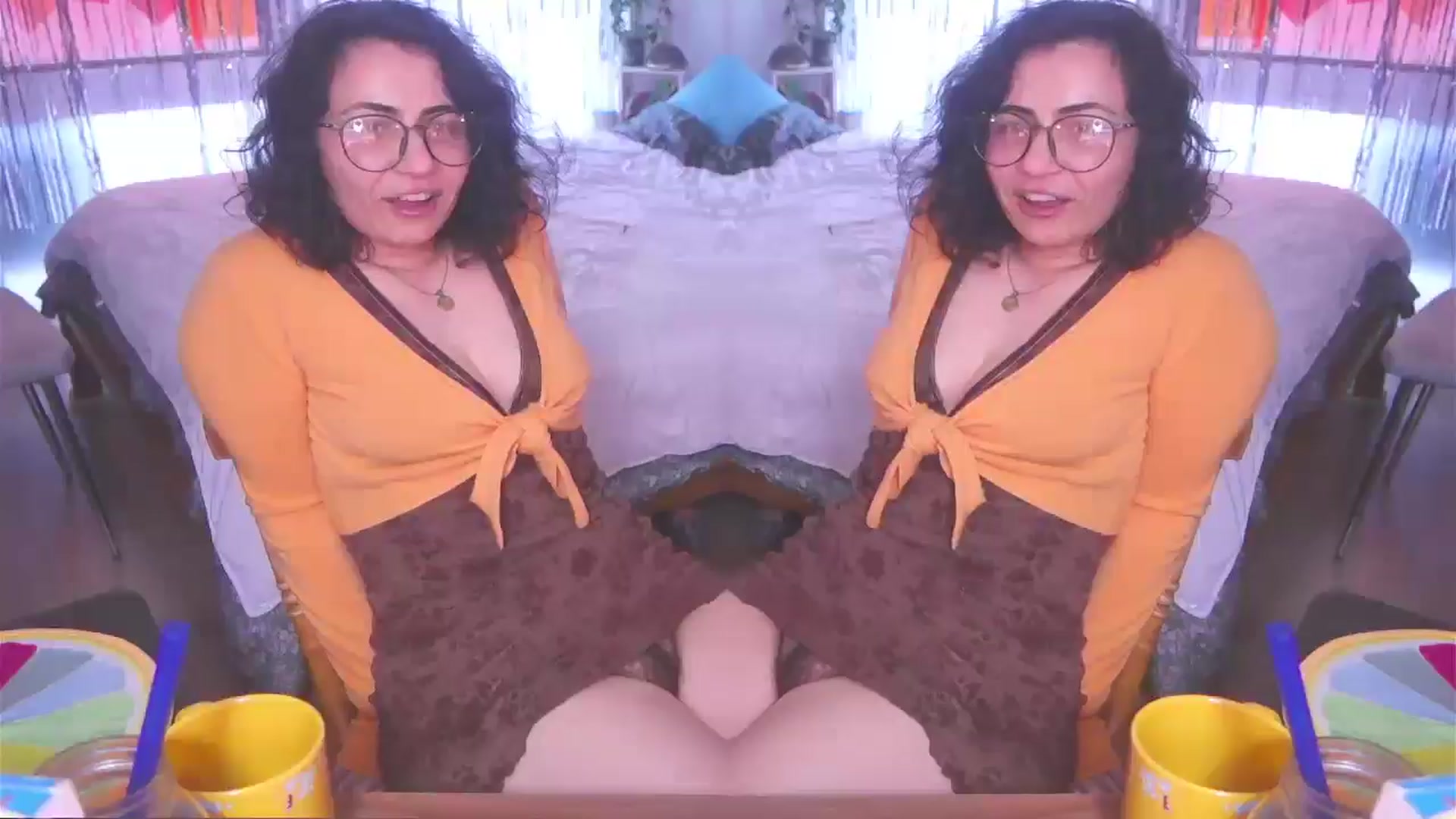 Gallery image thumbnail from HairySafaeri's myfreecams stream on, 04/29/2026, 22:09 image 14 of 20
