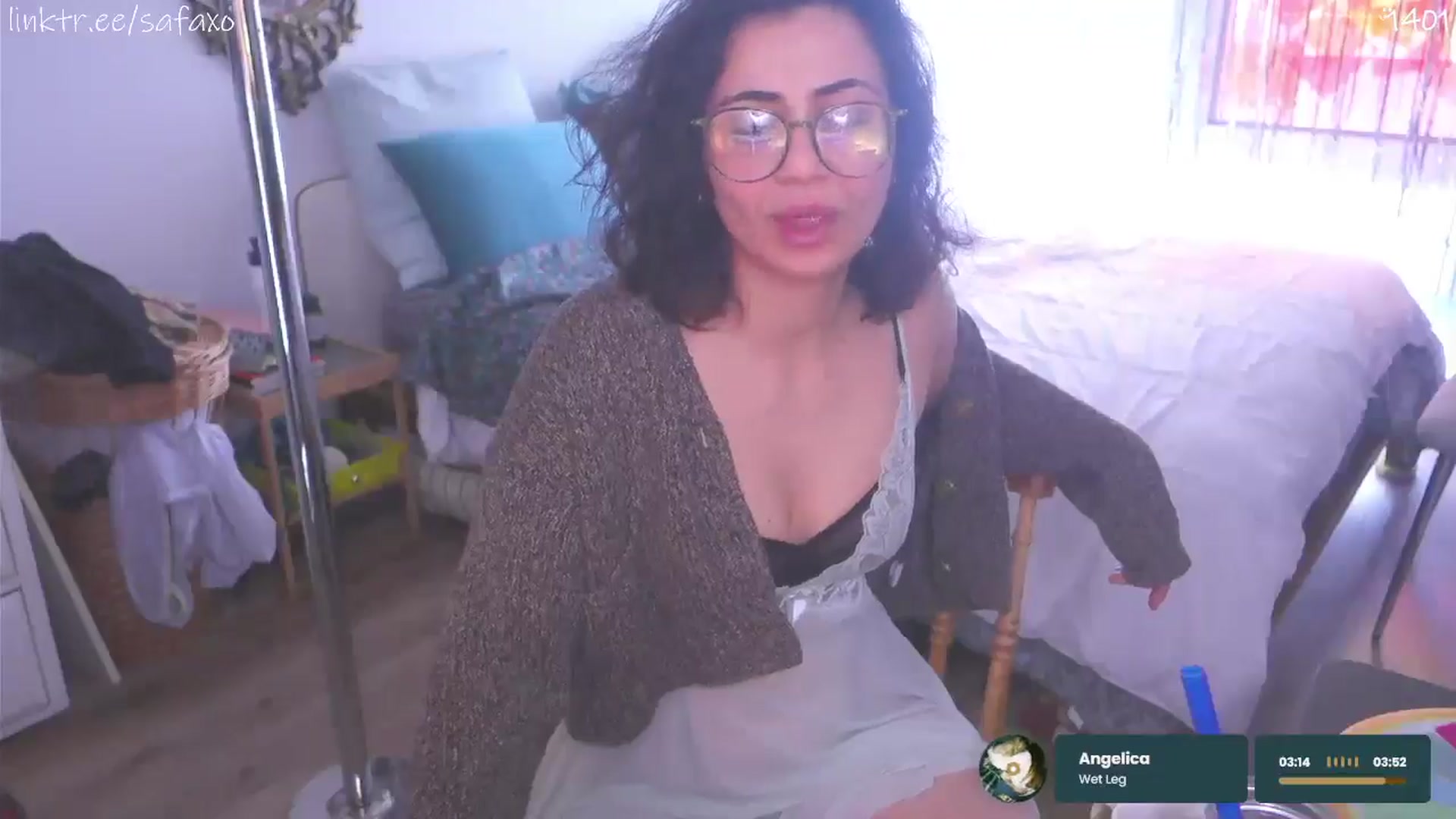 Gallery image thumbnail from HairySafaeri's myfreecams stream on, 04/30/2026, 15:24 image 12 of 20
