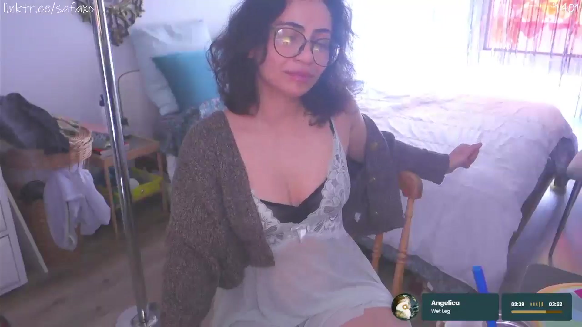 Gallery image thumbnail from HairySafaeri's myfreecams stream on, 04/30/2026, 15:24 image 11 of 20