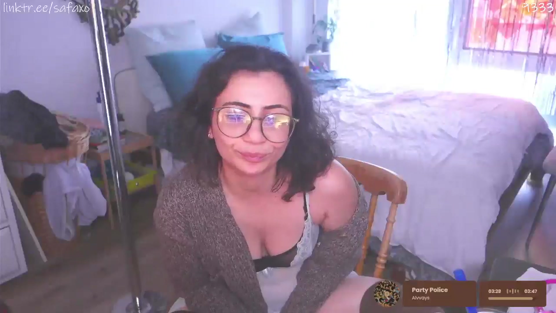 Gallery image thumbnail from HairySafaeri's myfreecams stream on, 04/30/2026, 16:29 image 4 of 20