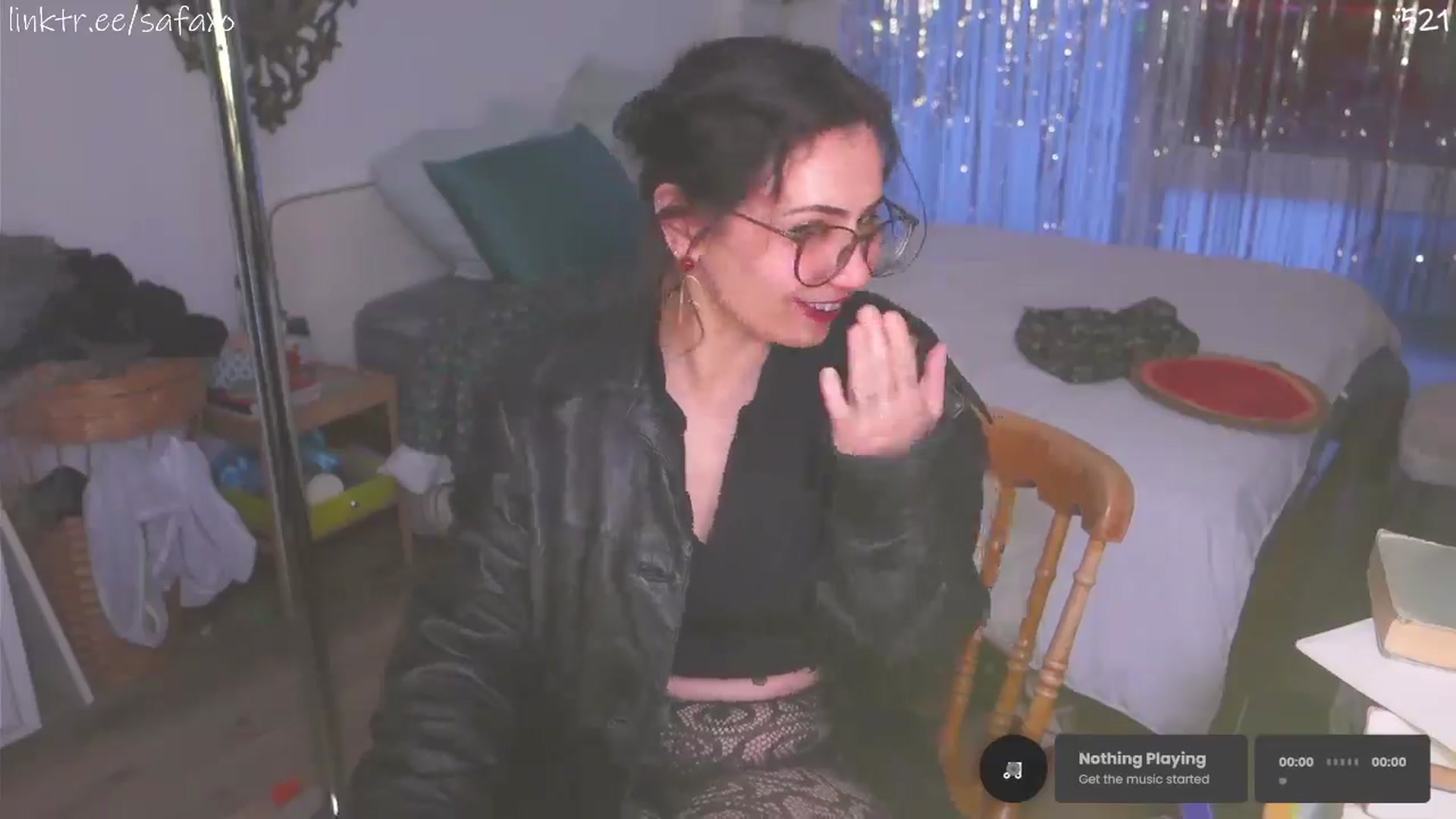 Gallery image thumbnail from HairySafaeri's myfreecams stream on, 05/02/2026, 24:59 image 12 of 20