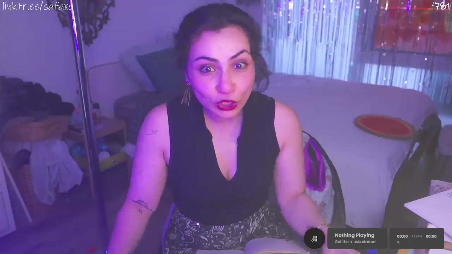 Gallery image thumbnail from HairySafaeri's myfreecams stream on, 05/02/2026, 24:59 image 6 of 20