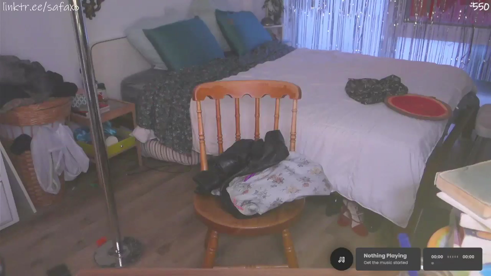 Gallery image thumbnail from HairySafaeri's myfreecams stream on, 05/02/2026, 24:59 image 10 of 20