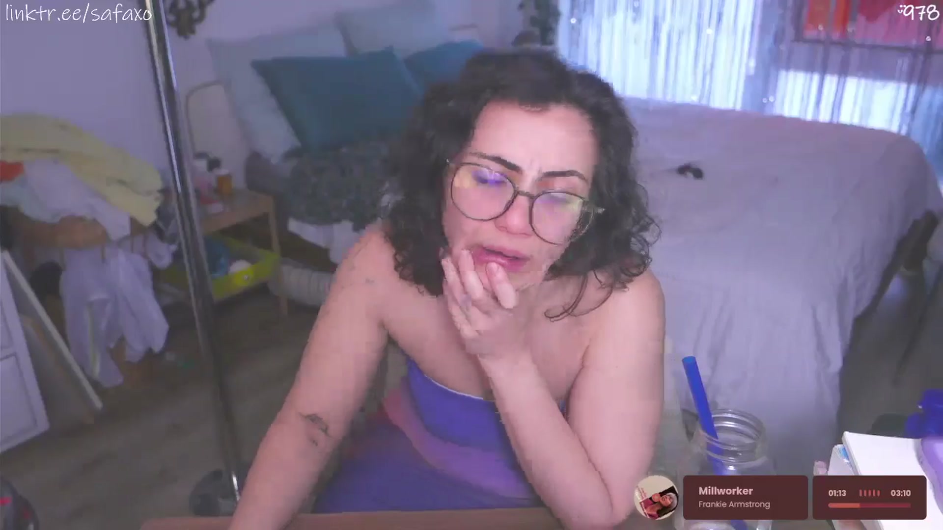 Gallery image thumbnail from HairySafaeri's myfreecams stream on, 05/05/2026, 22:39 image 20 of 20