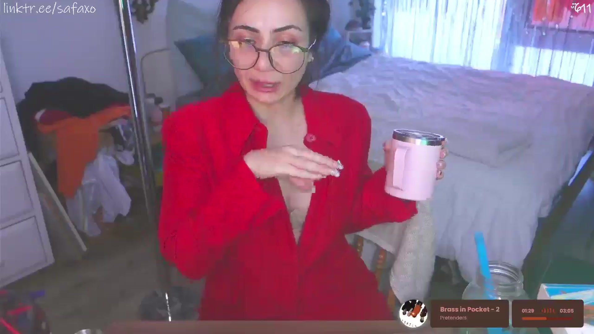 Gallery image thumbnail from HairySafaeri's myfreecams stream on, 05/06/2026, 23:54 image 11 of 20