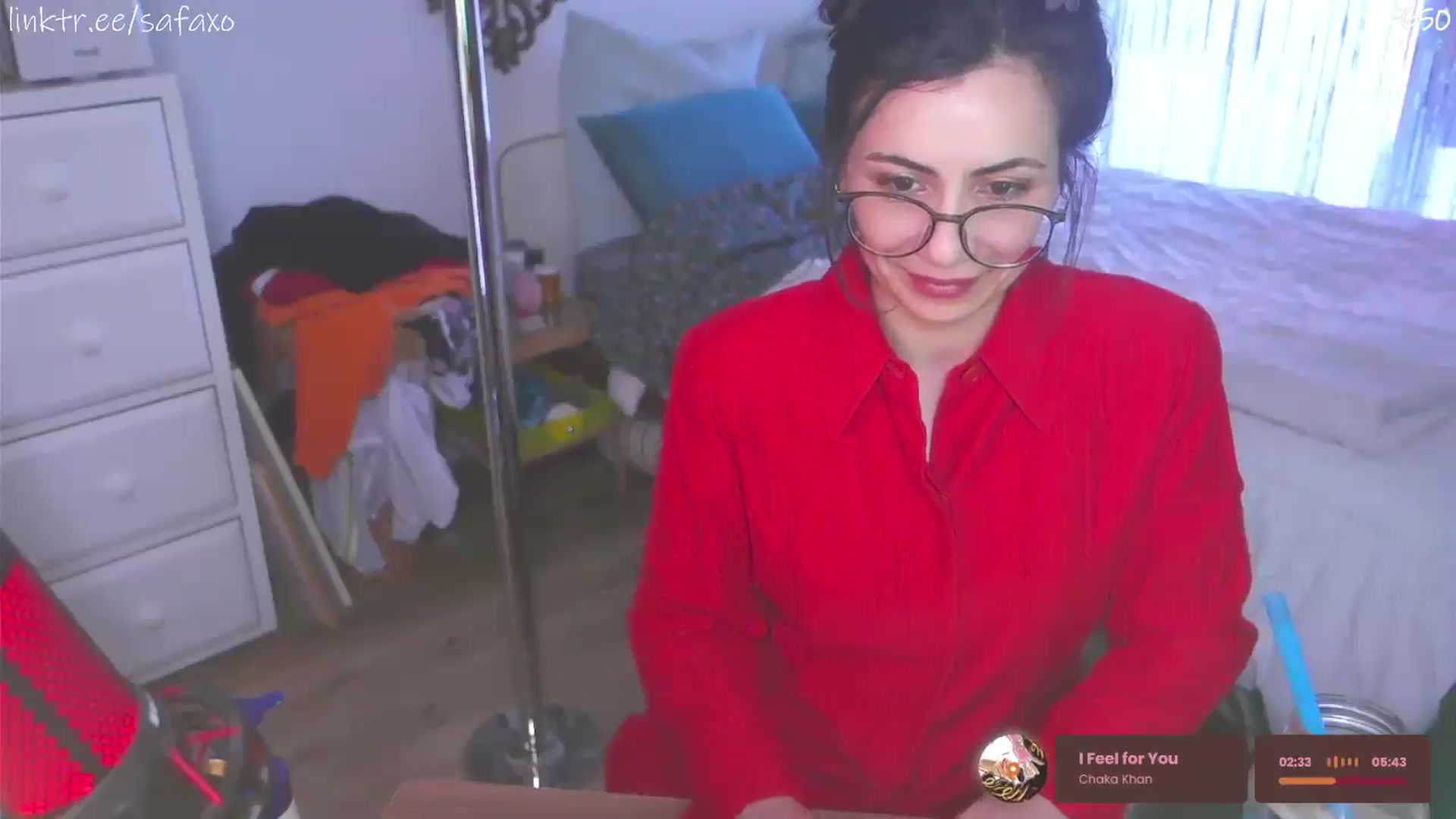 Gallery image thumbnail from HairySafaeri's myfreecams stream on, 05/06/2026, 23:54 image 3 of 20