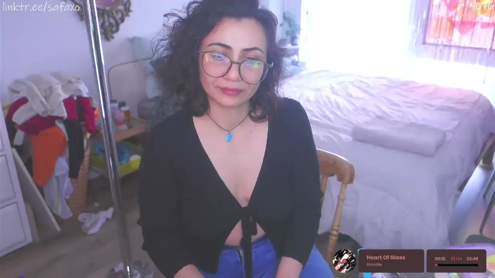 Gallery image thumbnail from HairySafaeri's myfreecams stream on, 05/07/2026, 18:22 image 10 of 20