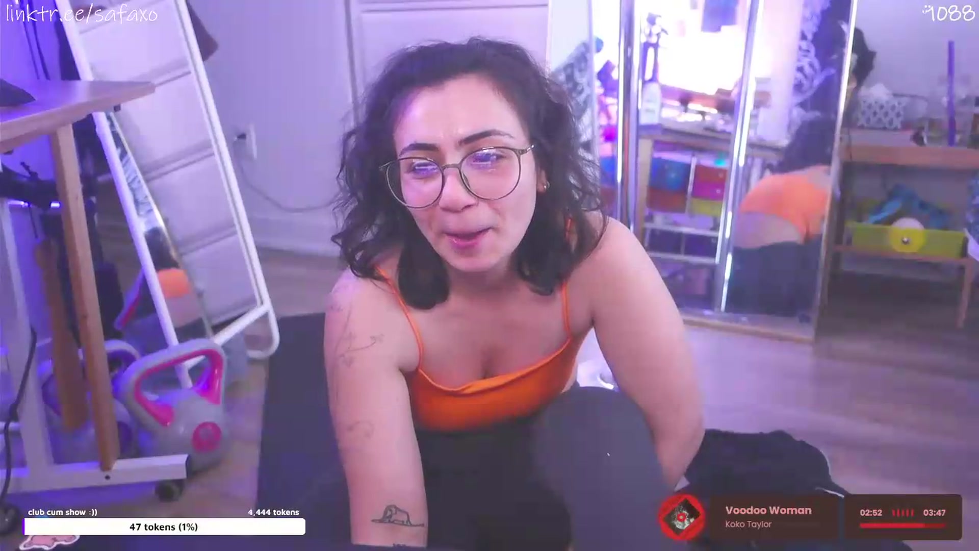 Gallery image thumbnail from HairySafaeri's myfreecams stream on, 05/13/2026, 19:09 image 4 of 20