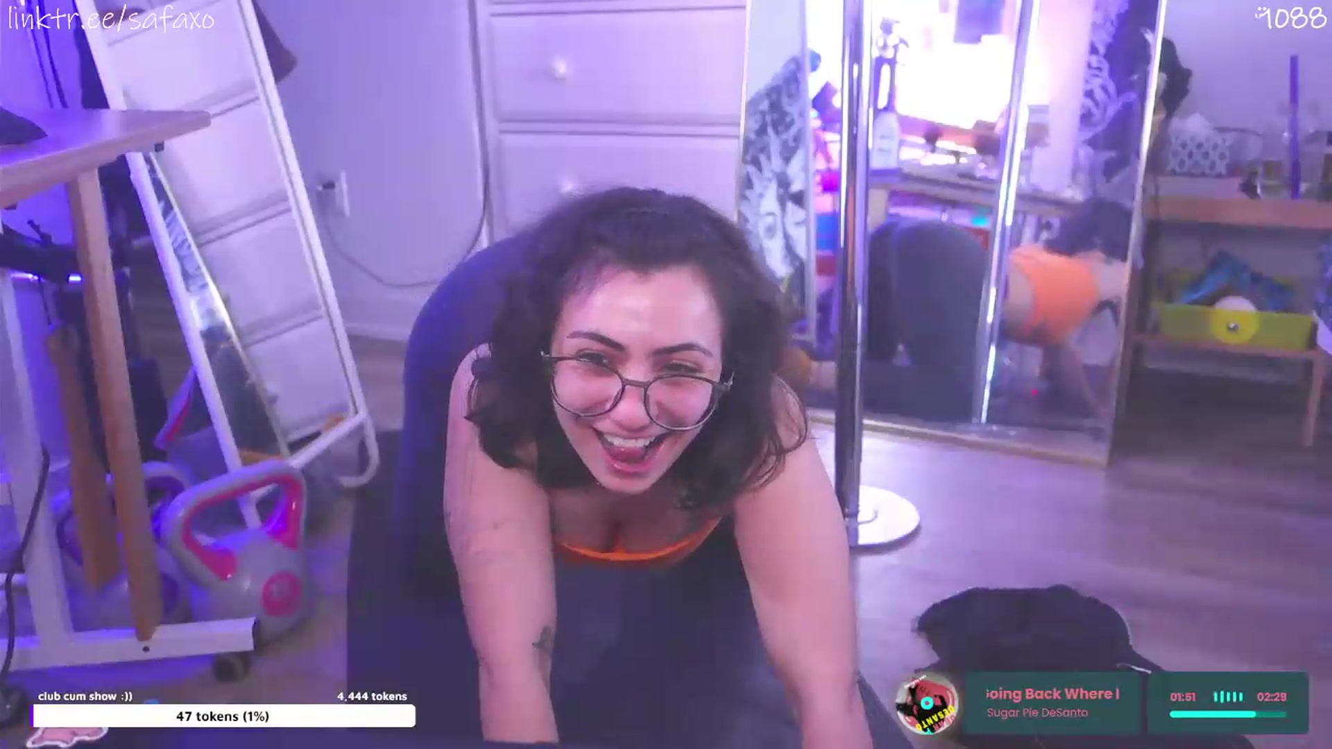 Gallery image thumbnail from HairySafaeri's myfreecams stream on, 05/13/2026, 19:09 image 6 of 20