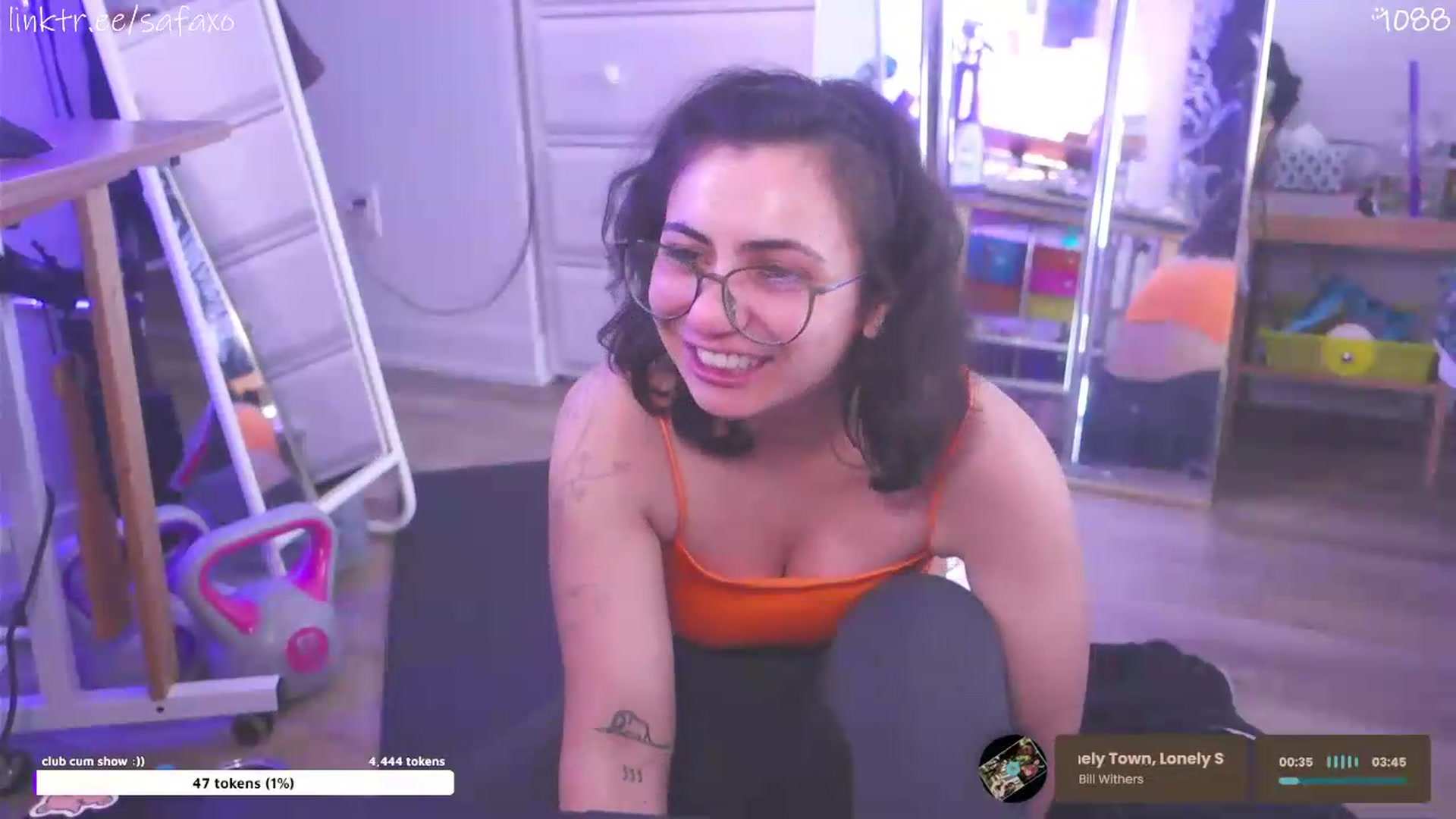 Gallery image thumbnail from HairySafaeri's myfreecams stream on, 05/13/2026, 19:09 image 5 of 20