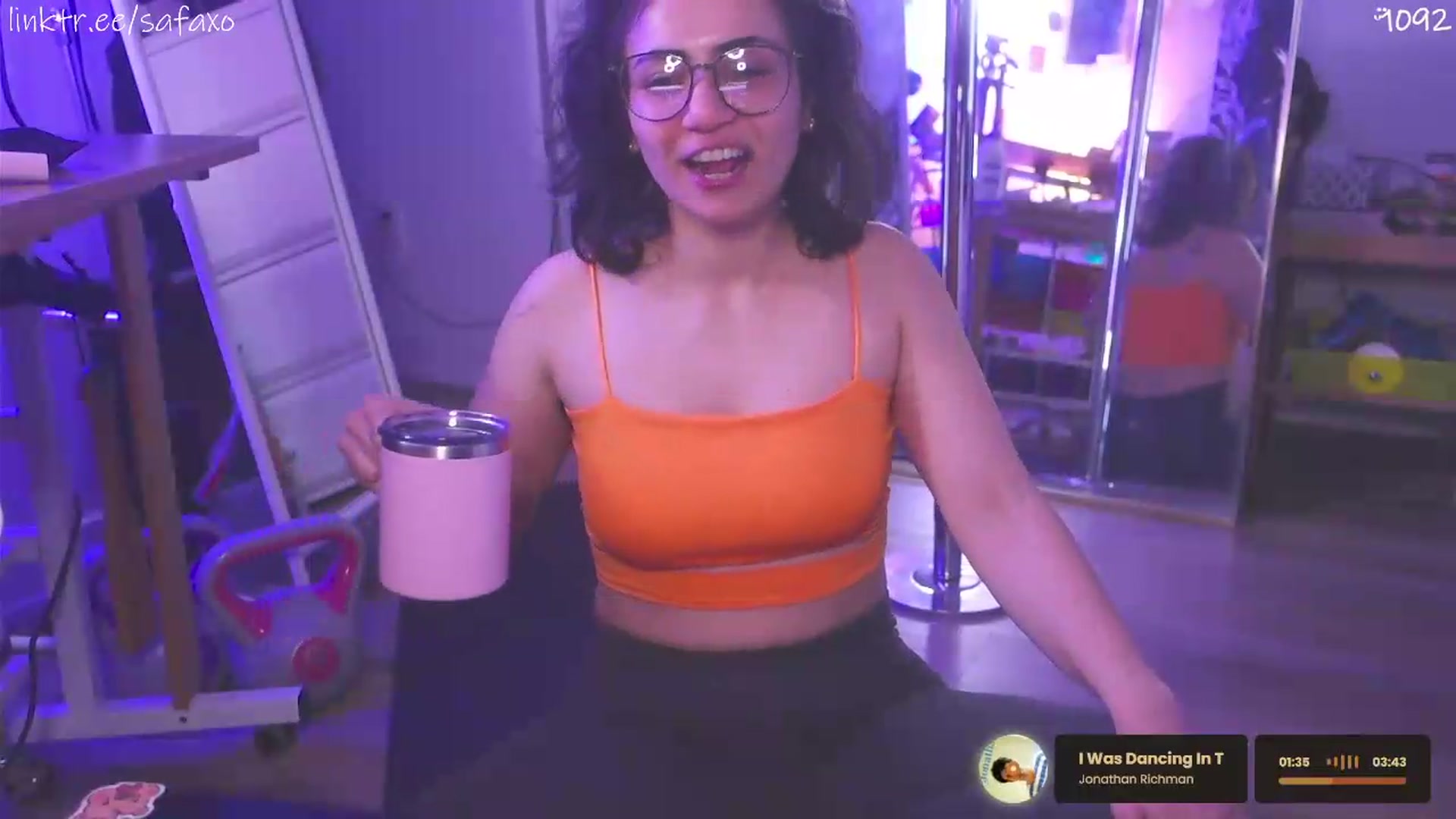 Gallery image thumbnail from HairySafaeri's myfreecams stream on, 05/13/2026, 21:55 image 14 of 20