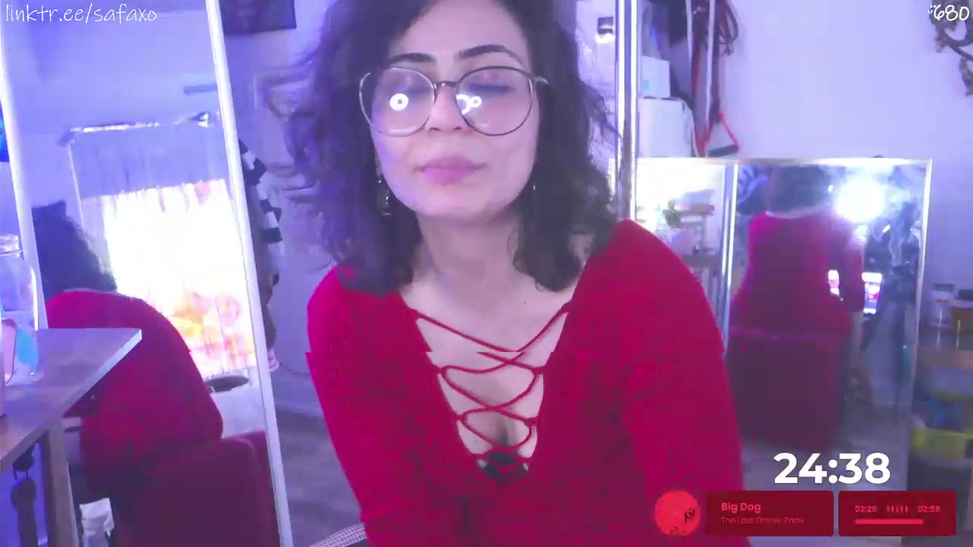 Gallery image thumbnail from HairySafaeri's myfreecams stream on, 05/15/2026, 22:10 image 6 of 20