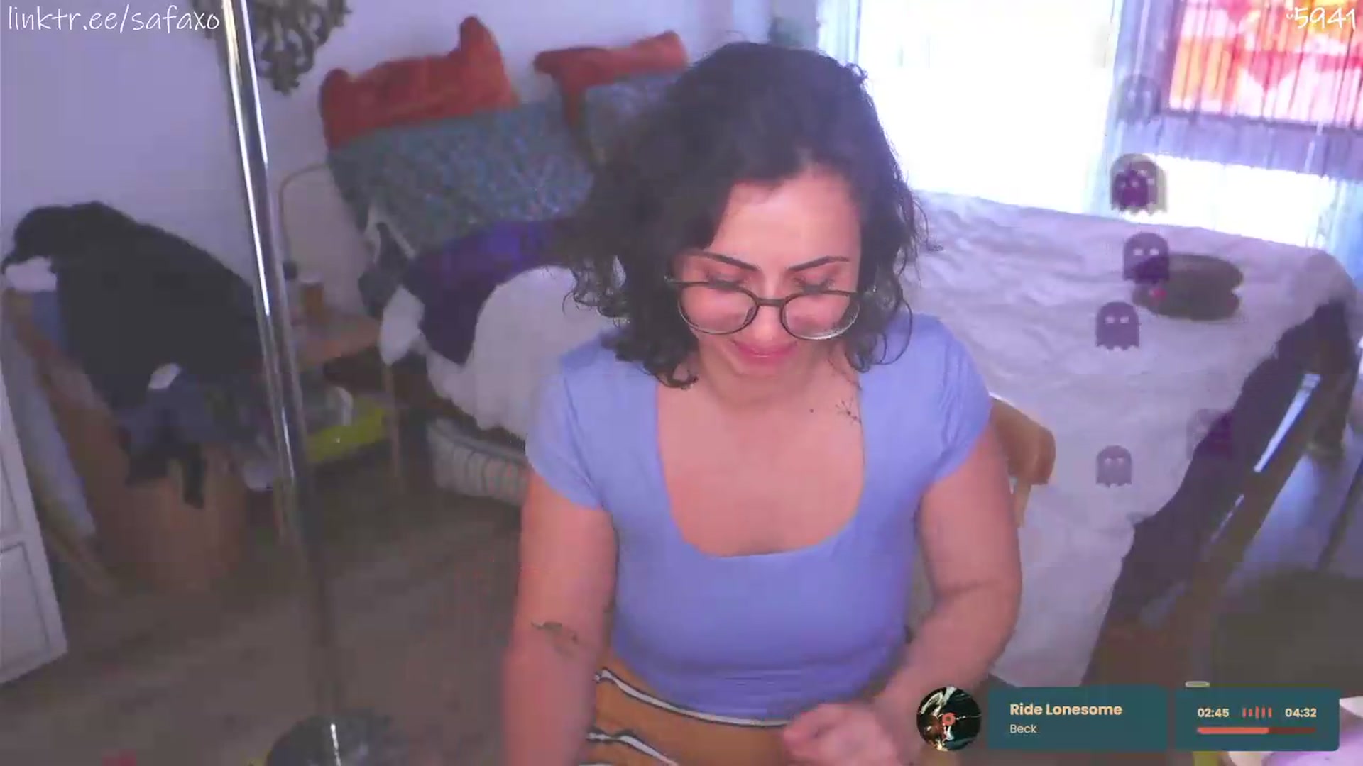Gallery image thumbnail from HairySafaeri's myfreecams stream on, 06/04/2026, 22:00 image 19 of 20