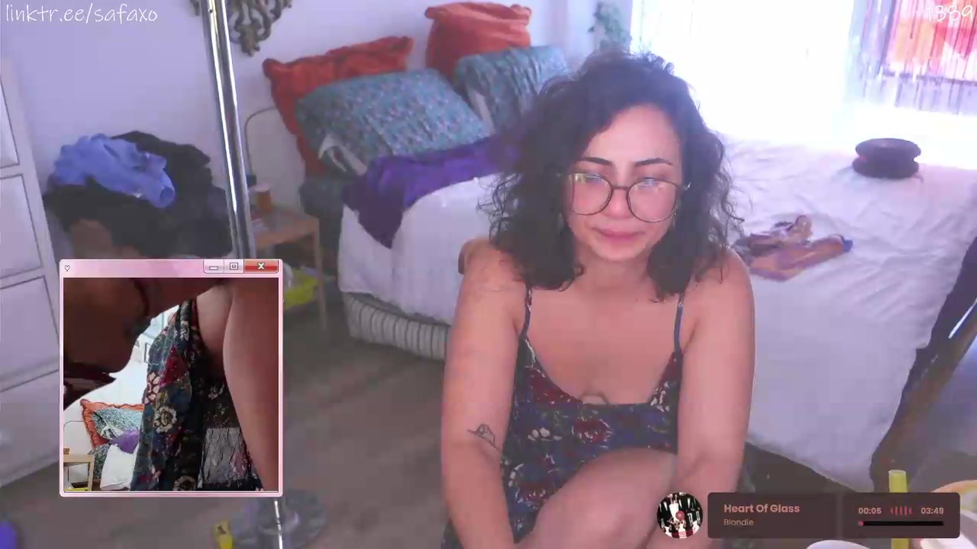 Gallery image thumbnail from HairySafaeri's myfreecams stream on, 06/05/2026, 20:25 image 16 of 20