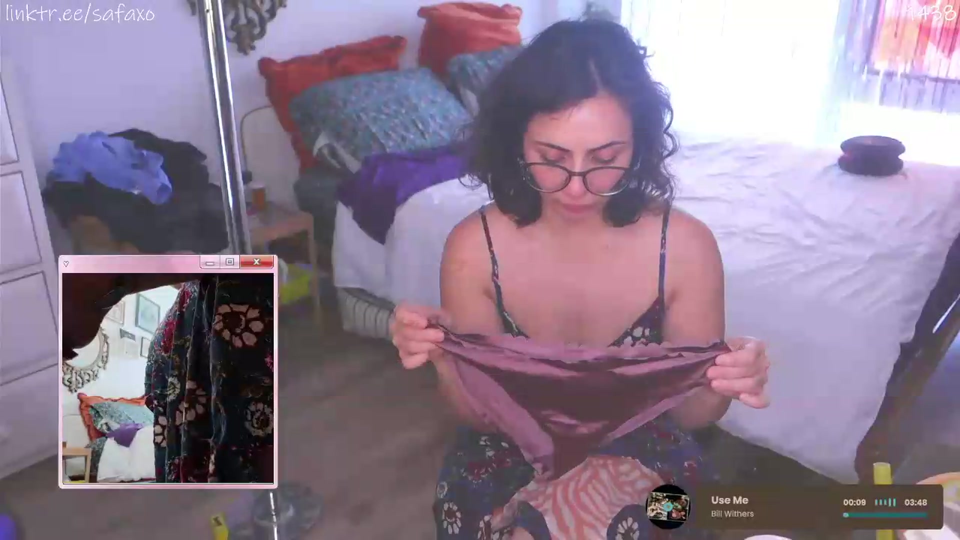 Gallery image thumbnail from HairySafaeri's myfreecams stream on, 06/05/2026, 20:25 image 13 of 20