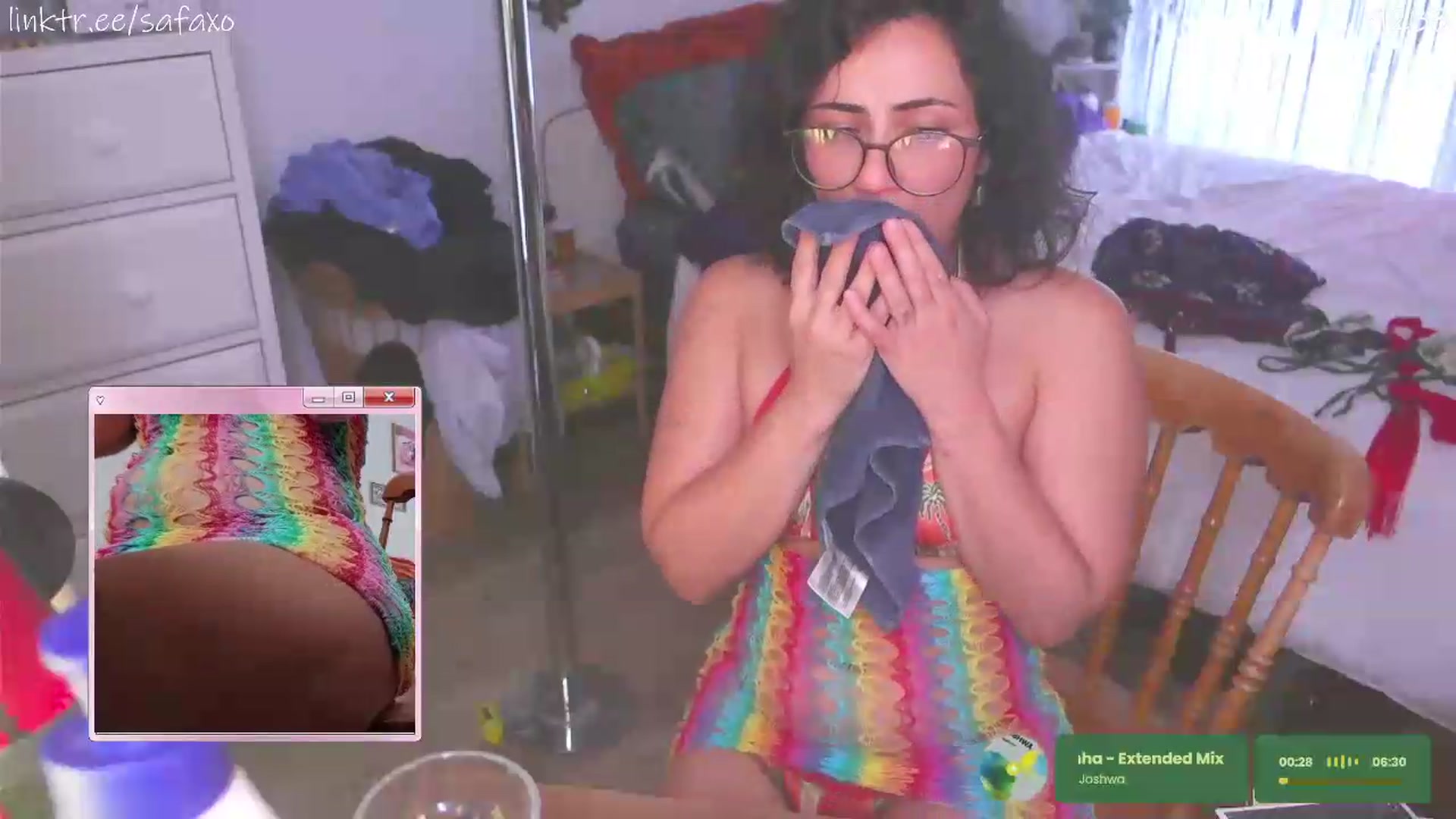 Gallery image thumbnail from HairySafaeri's myfreecams stream on, 06/05/2026, 23:34 image 19 of 20