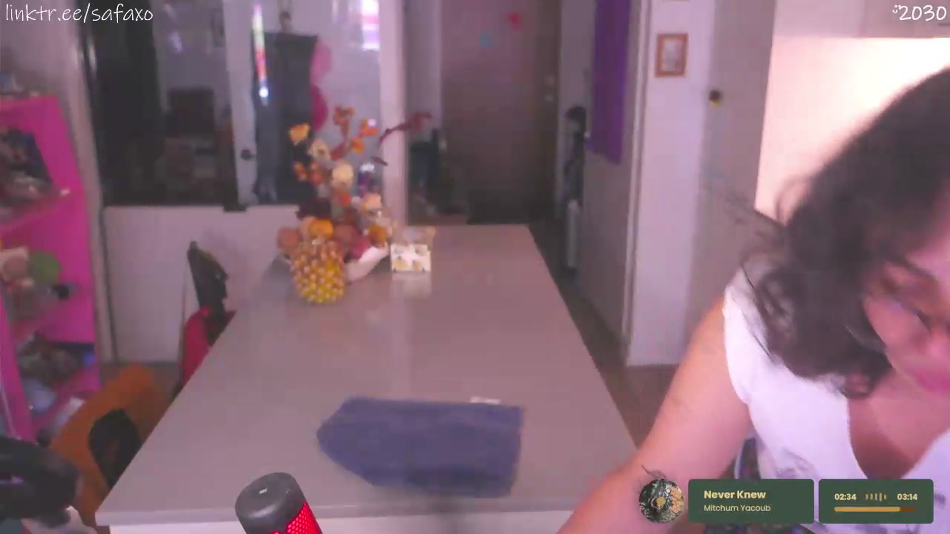 Gallery image thumbnail from HairySafaeri's myfreecams stream on, 06/09/2026, 20:29 image 19 of 20