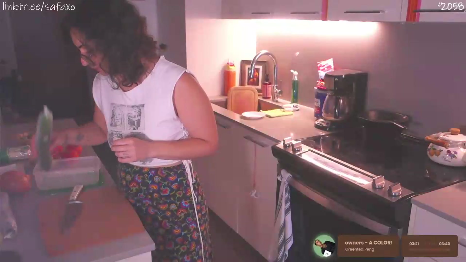 Gallery image thumbnail from HairySafaeri's myfreecams stream on, 06/09/2026, 20:29 image 5 of 20