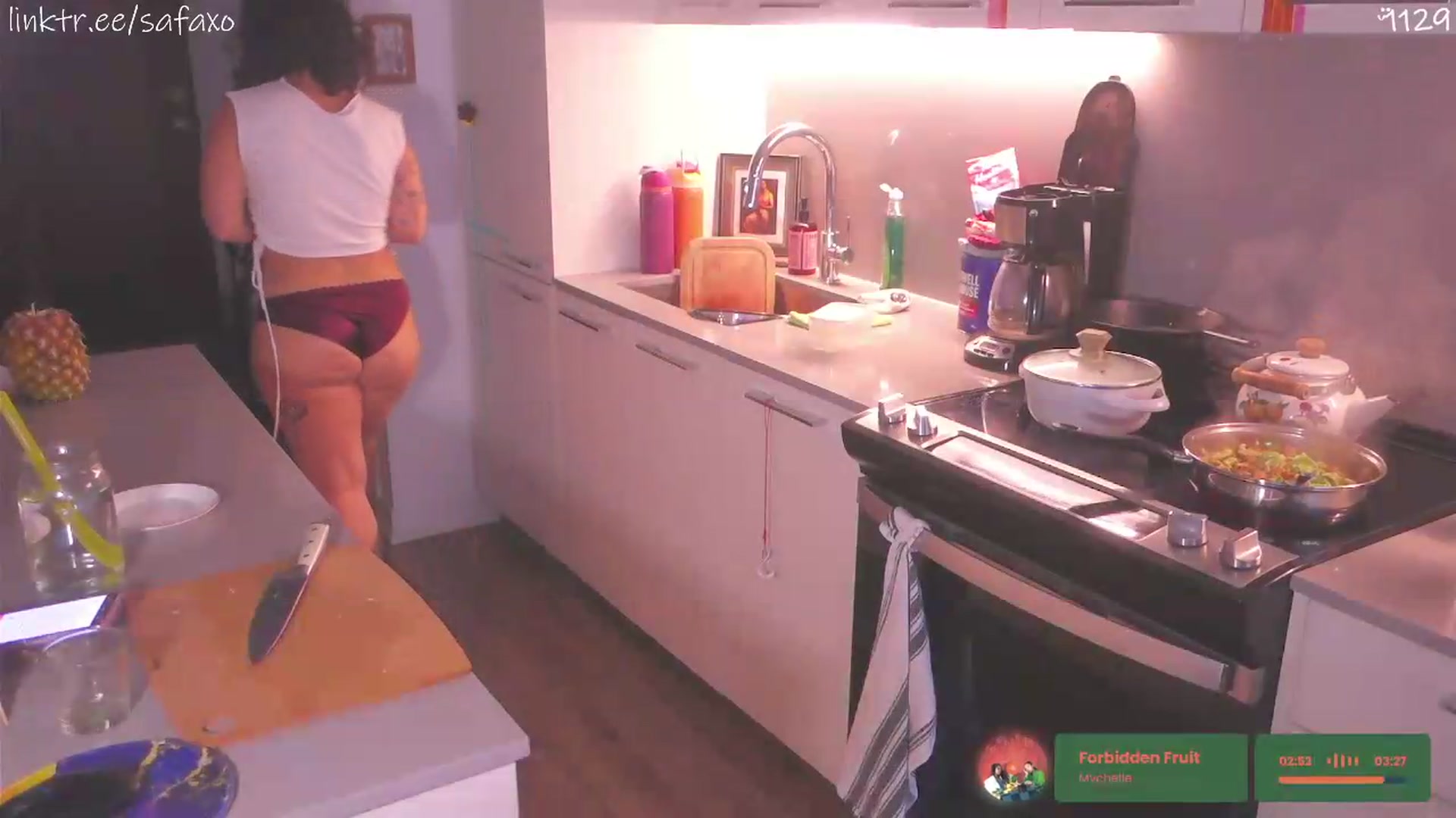 Gallery image thumbnail from HairySafaeri's myfreecams stream on, 06/10/2026, 24:02 image 12 of 20