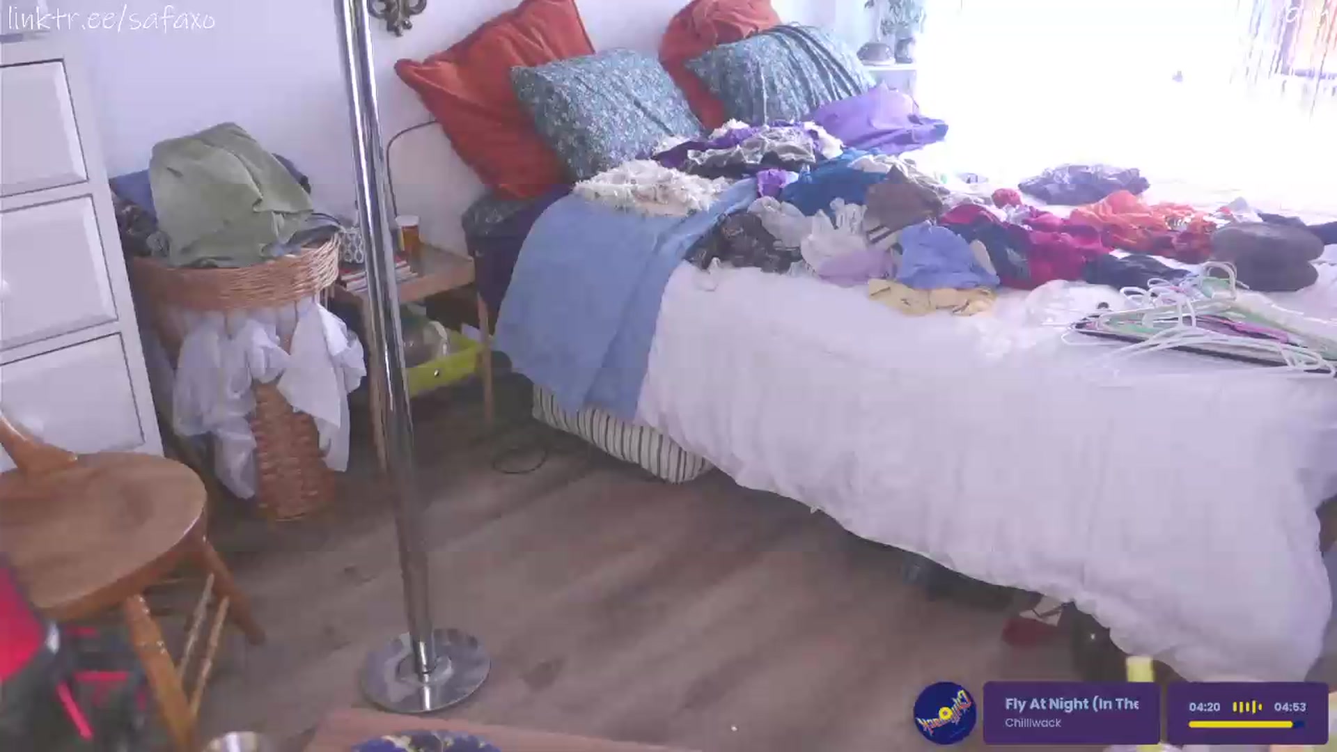 Gallery image thumbnail from HairySafaeri's myfreecams stream on, 06/11/2026, 19:16 image 6 of 20