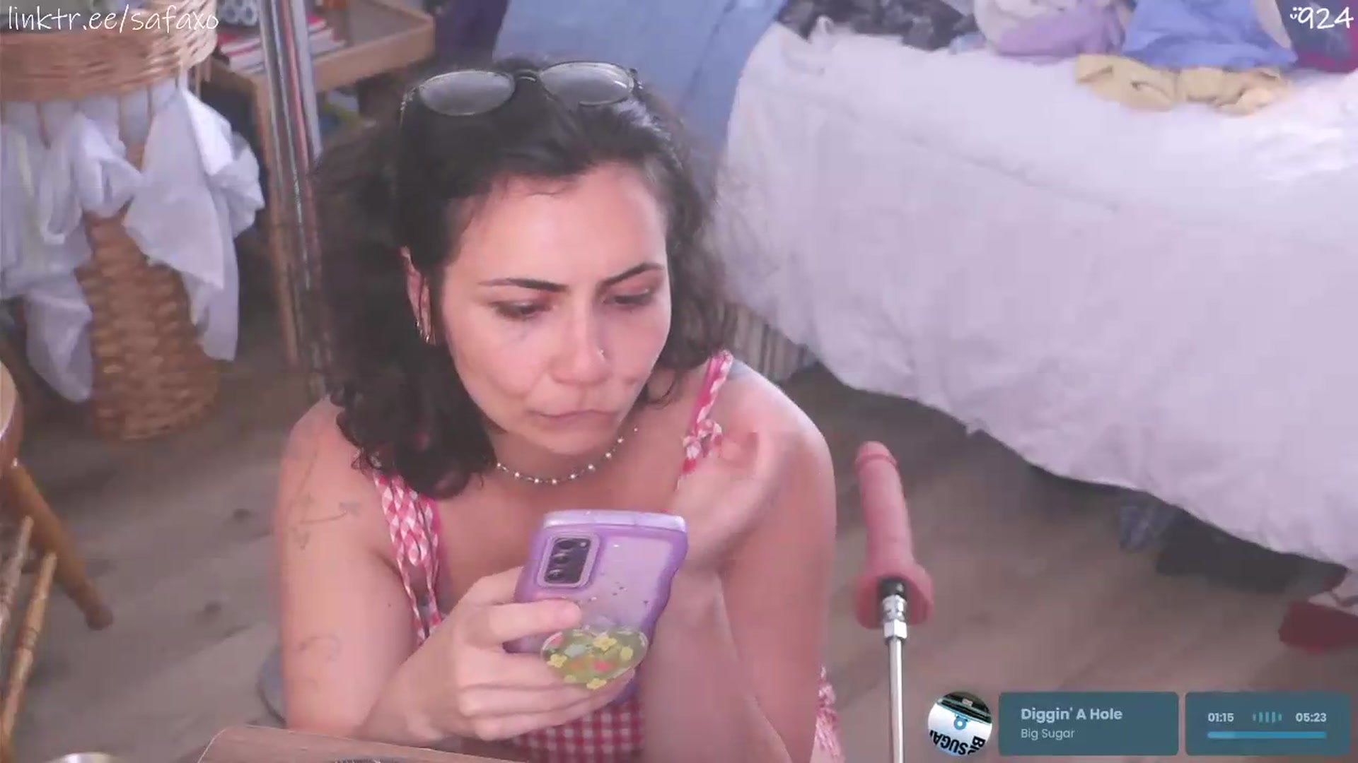 Gallery image thumbnail from HairySafaeri's myfreecams stream on, 06/11/2026, 19:16 image 17 of 20