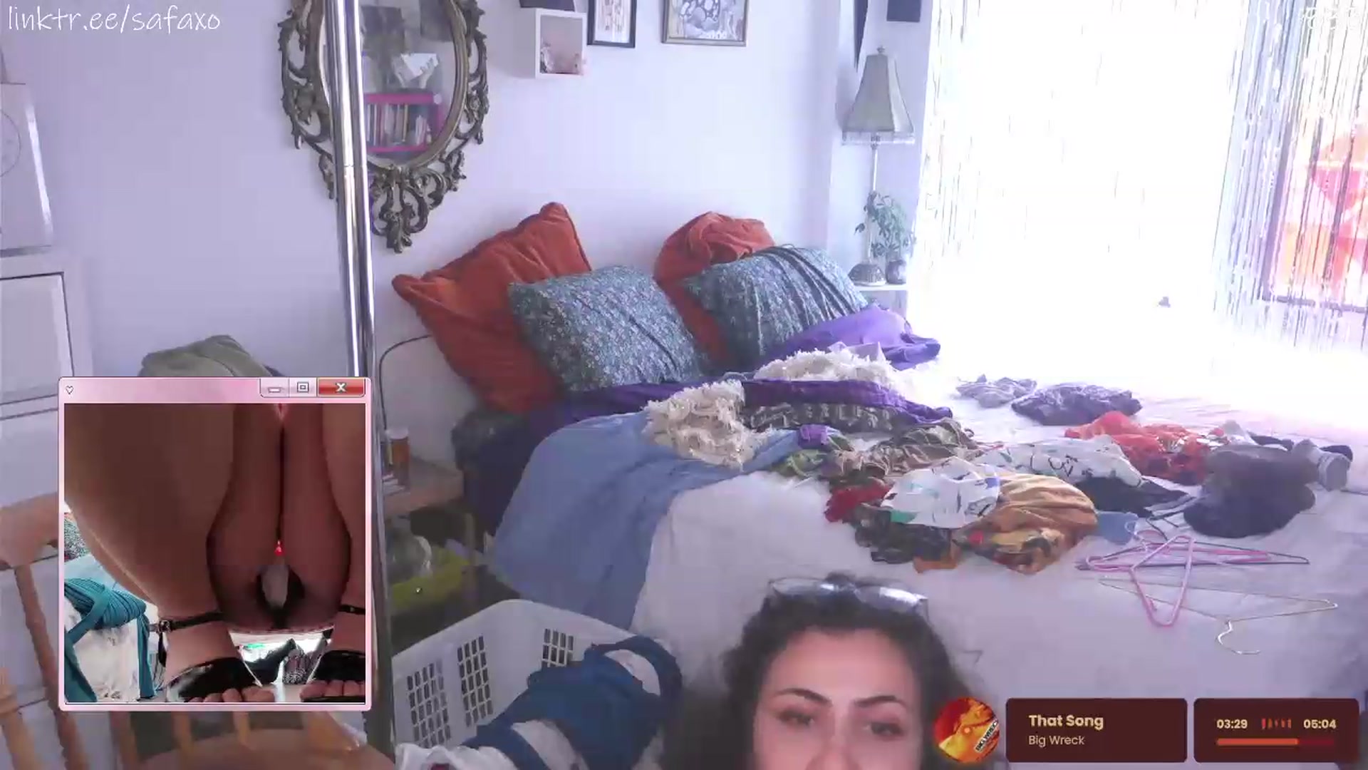 Gallery image thumbnail from HairySafaeri's myfreecams stream on, 06/11/2026, 21:13 image 6 of 20