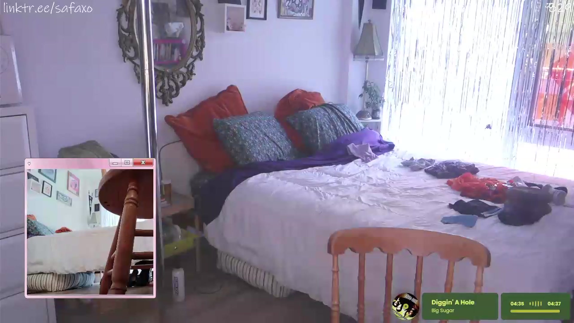 Gallery image thumbnail from HairySafaeri's myfreecams stream on, 06/11/2026, 21:13 image 12 of 20