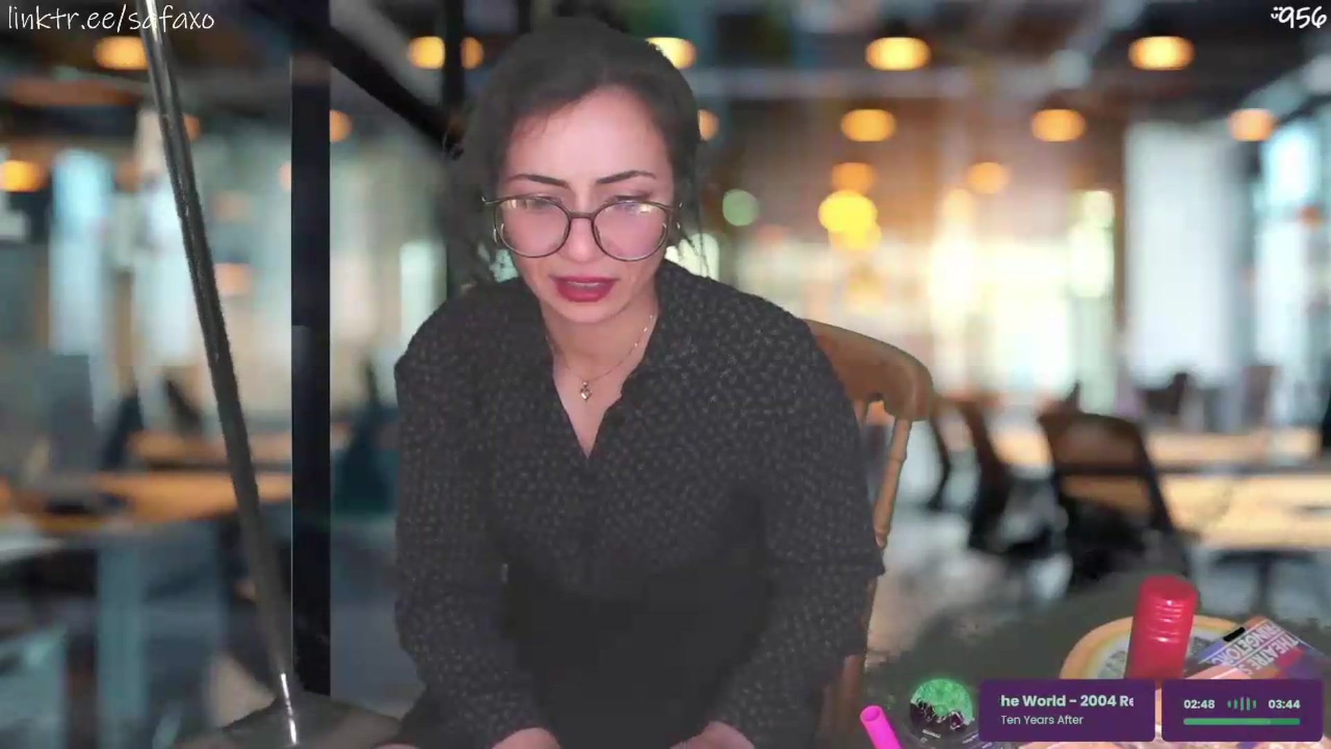 Gallery image thumbnail from HairySafaeri's myfreecams stream on, 06/26/2026, 22:23 image 13 of 20