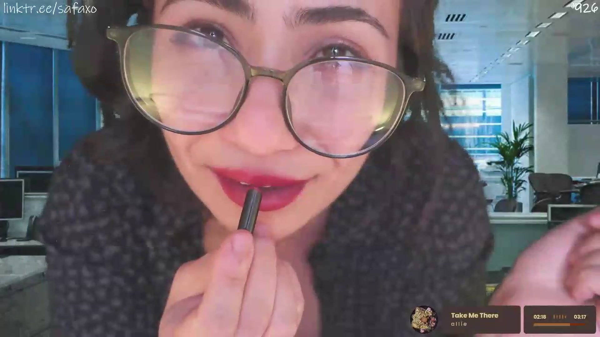 Gallery image thumbnail from HairySafaeri's myfreecams stream on, 06/27/2026, 01:29 image 14 of 20