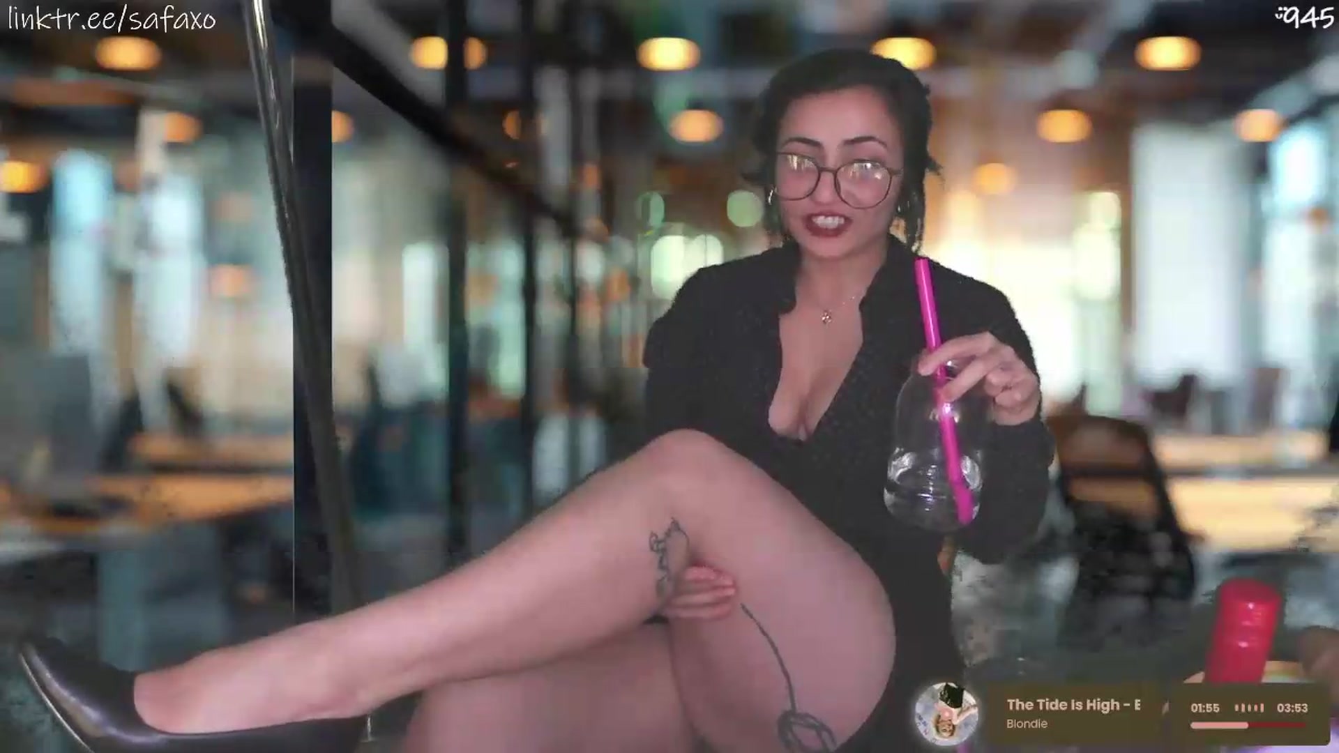 Gallery image thumbnail from HairySafaeri's myfreecams stream on, 06/27/2026, 01:29 image 2 of 20