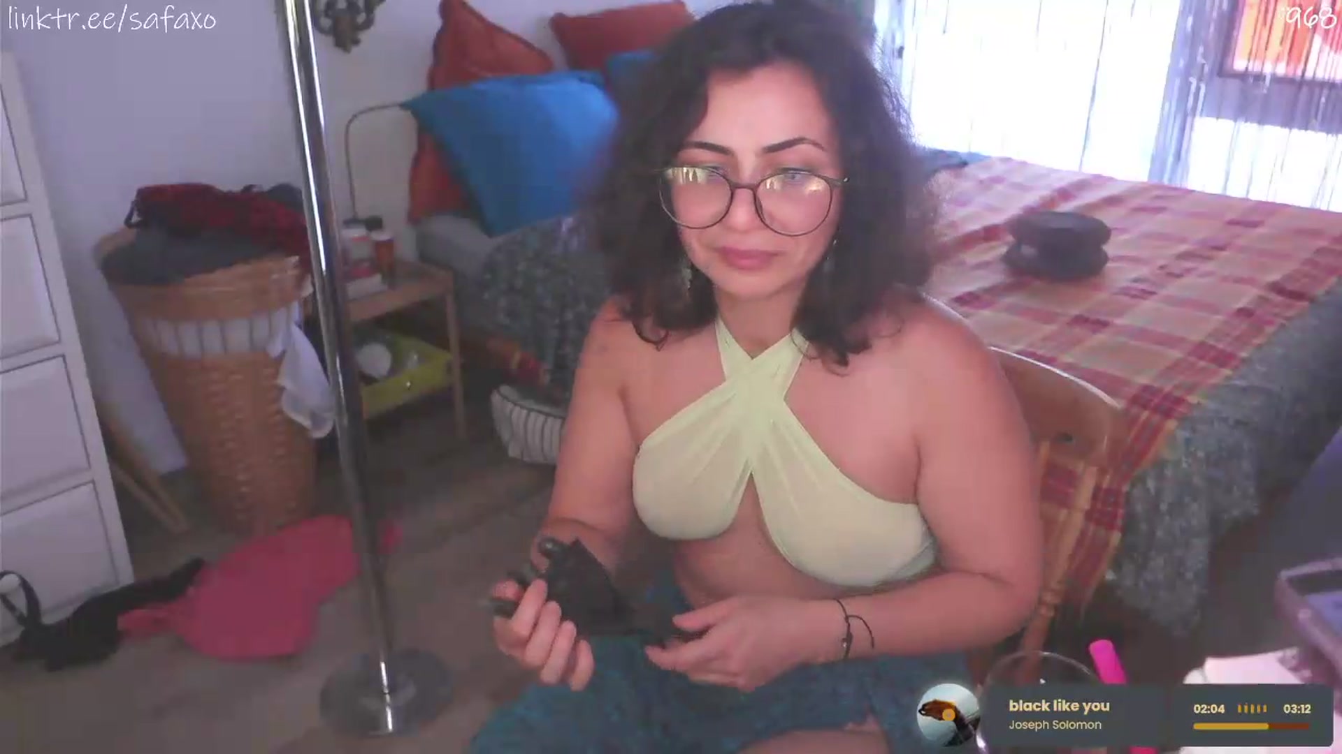 Gallery image thumbnail from HairySafaeri's myfreecams stream on, 06/30/2026, 23:34 image 9 of 20