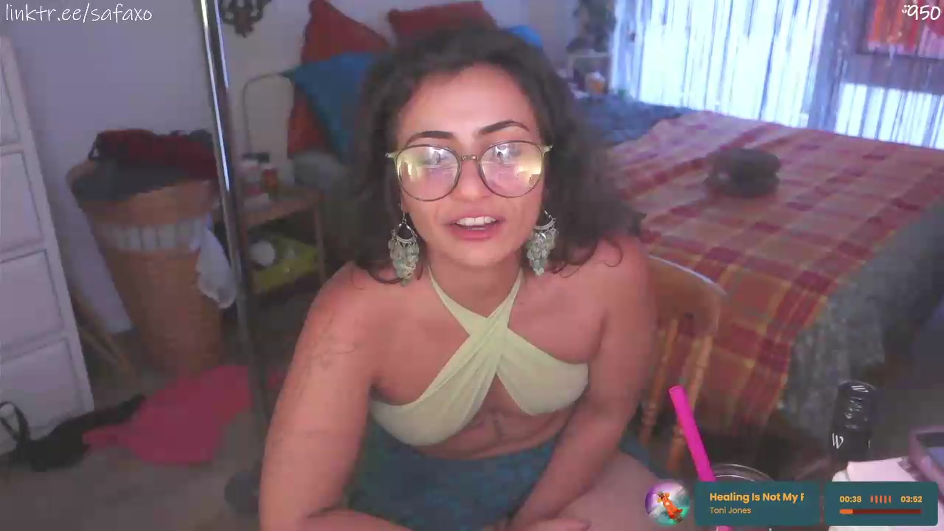 Gallery image thumbnail from HairySafaeri's myfreecams stream on, 06/30/2026, 23:34 image 20 of 20