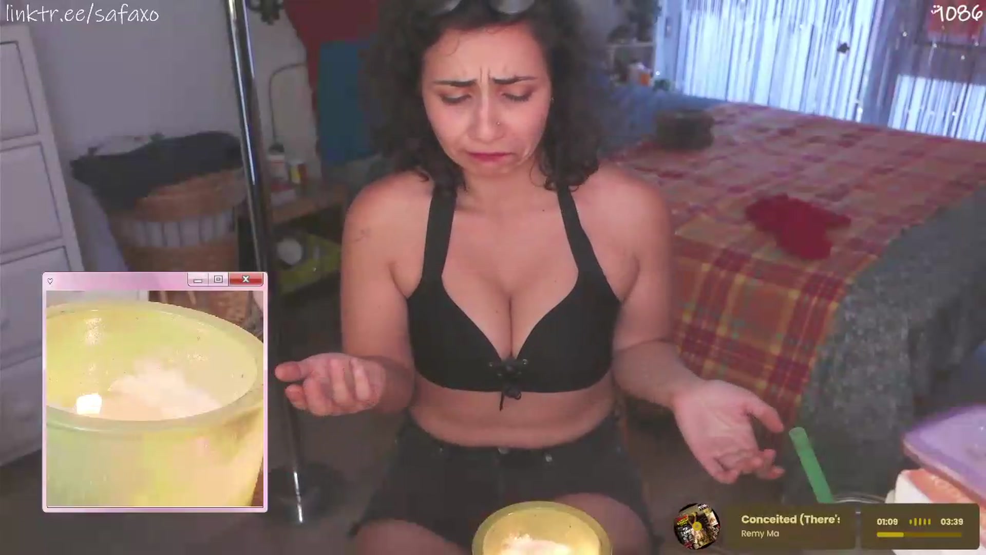 Gallery image thumbnail from HairySafaeri's myfreecams stream on, 07/04/2026, 03:19 image 4 of 20