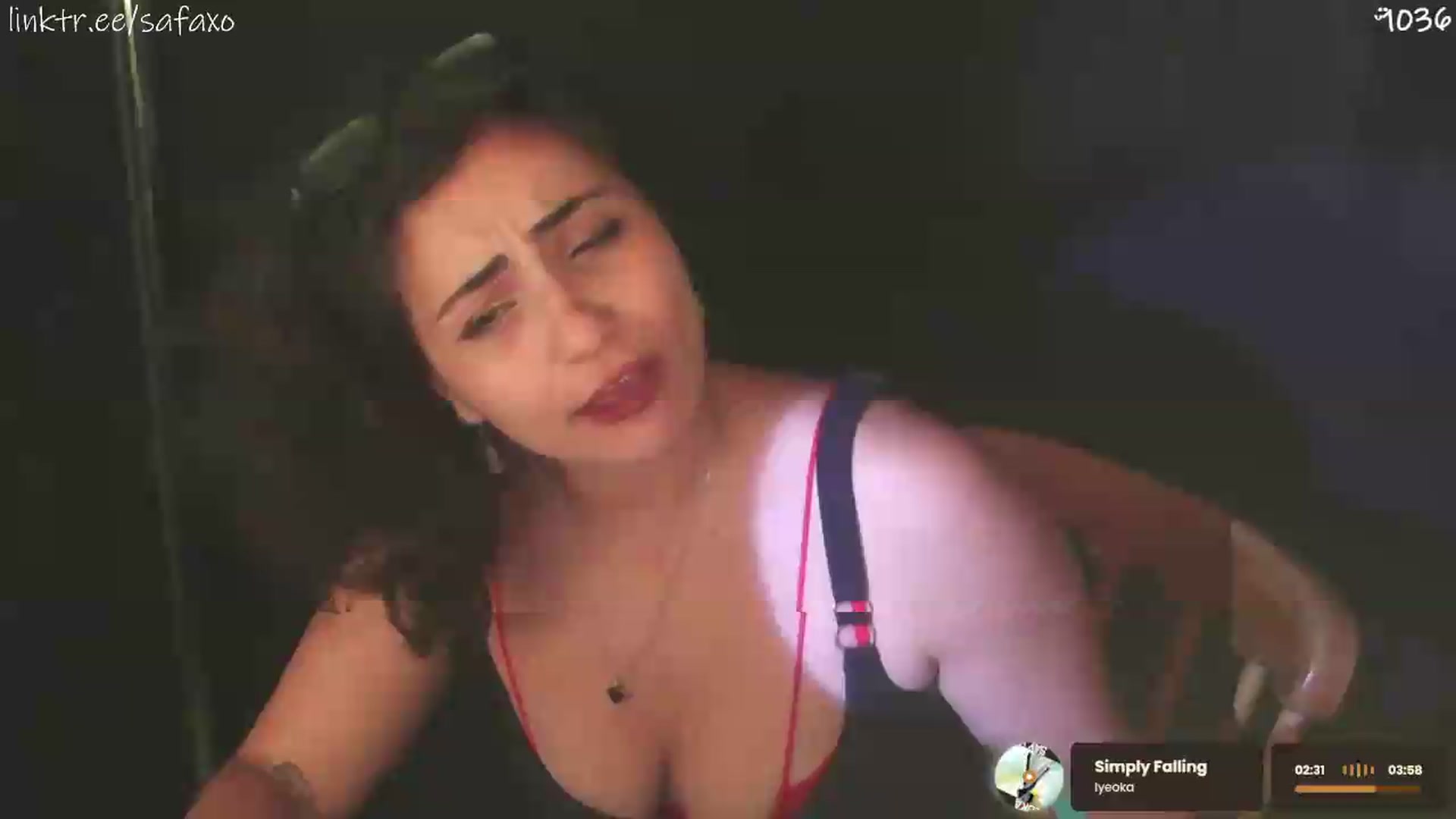 Gallery image thumbnail from HairySafaeri's myfreecams stream on, 07/15/2026, 23:02 image 12 of 20