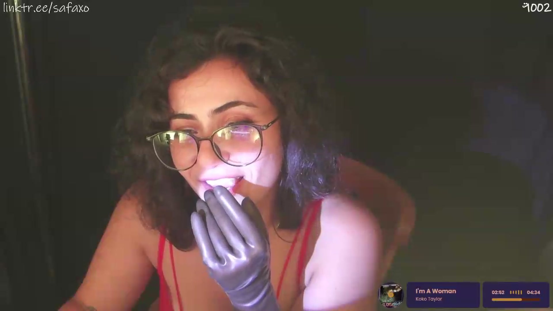 Gallery image thumbnail from HairySafaeri's myfreecams stream on, 07/15/2026, 23:37 image 15 of 20