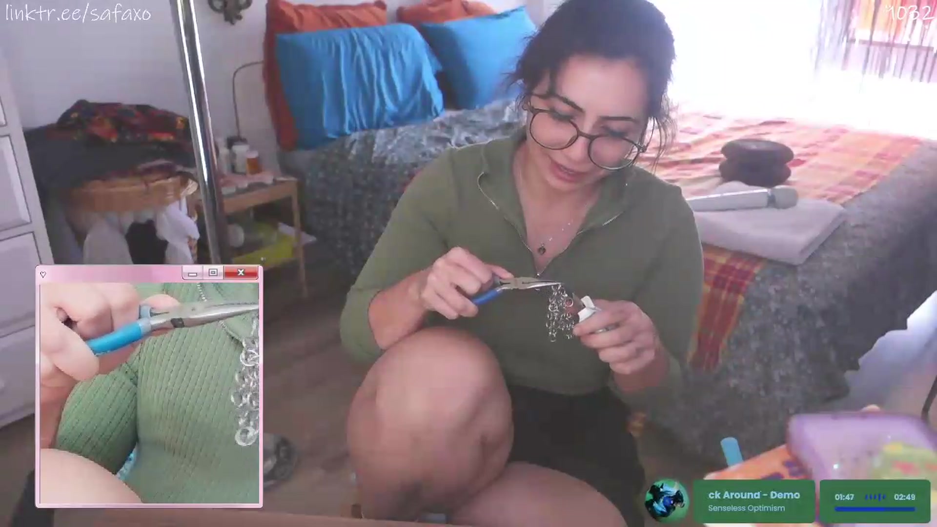 Gallery image thumbnail from HairySafaeri's myfreecams stream on, 07/16/2026, 18:20 image 4 of 20