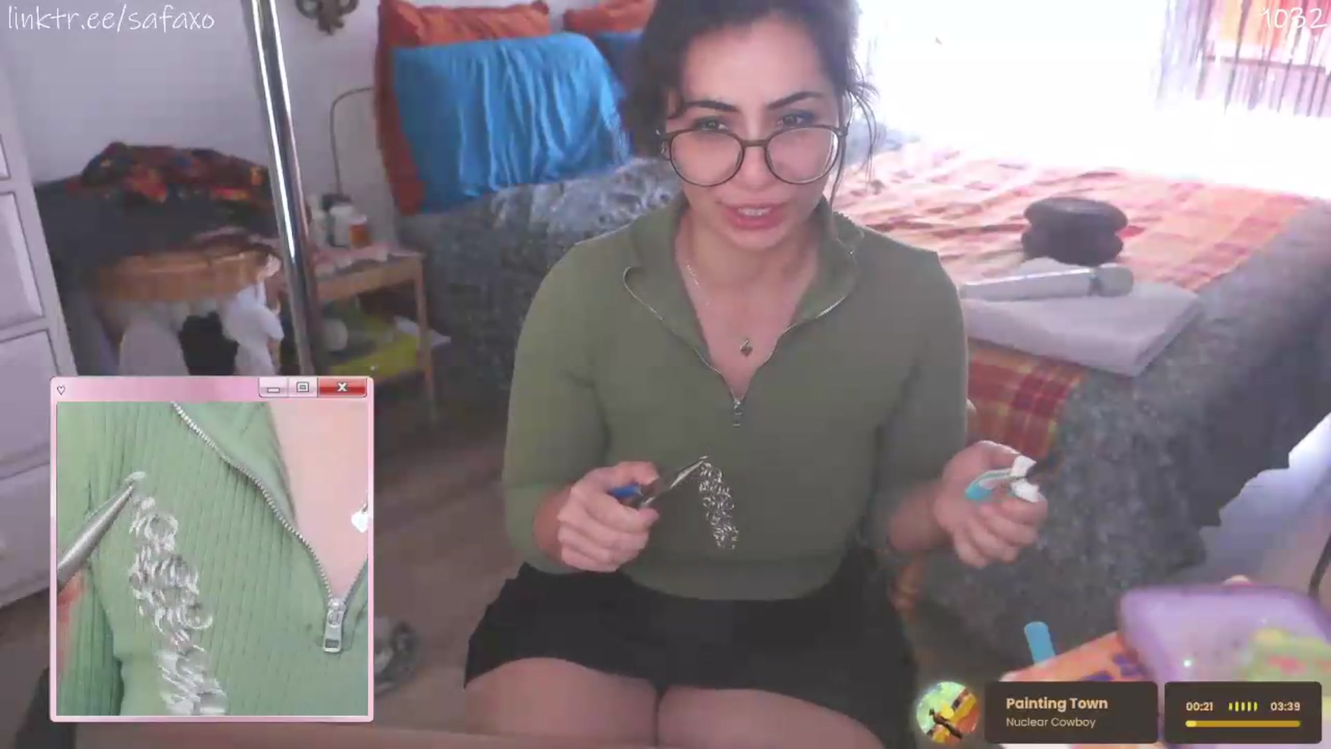 Gallery image thumbnail from HairySafaeri's myfreecams stream on, 07/16/2026, 18:20 image 7 of 20