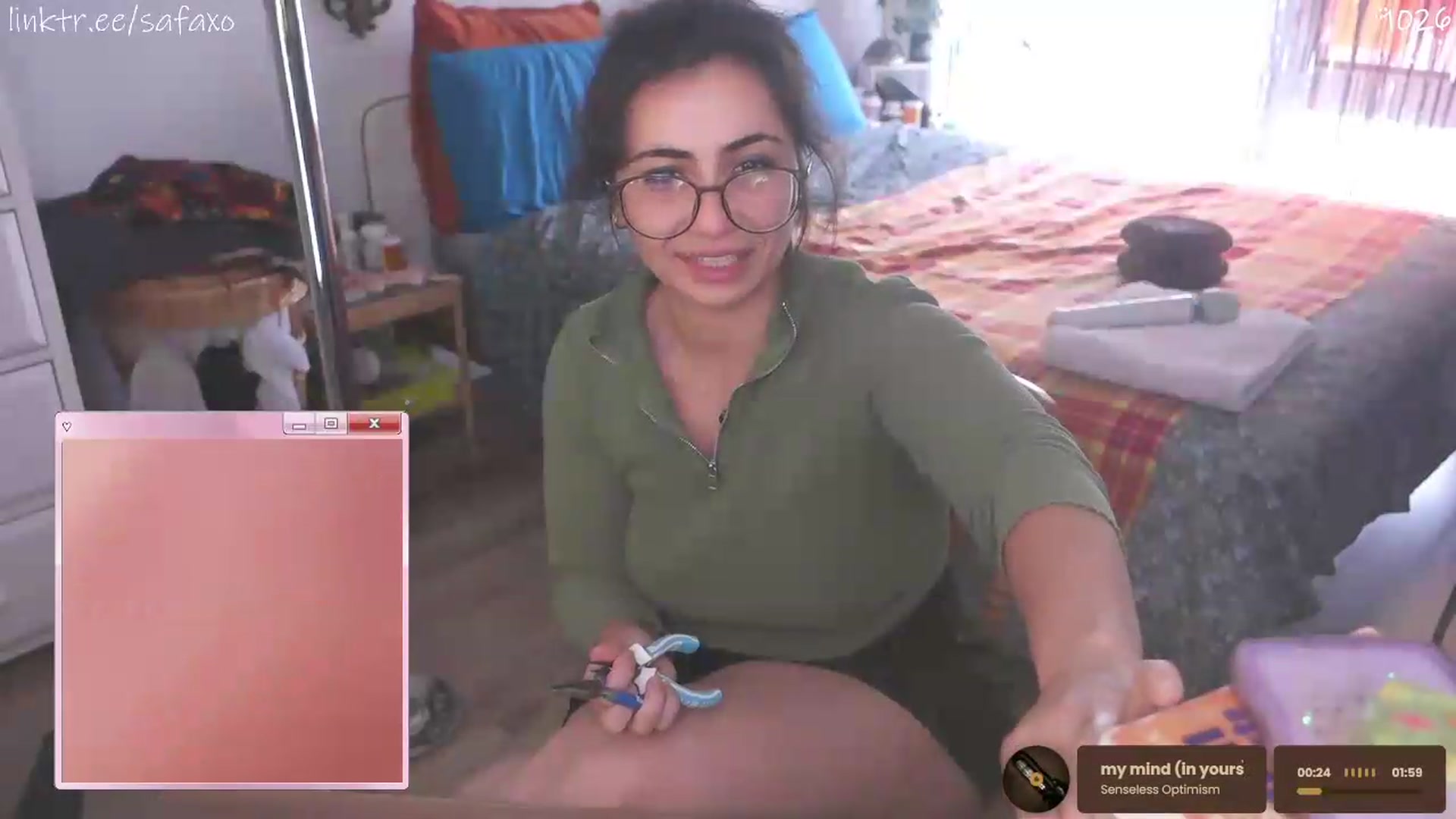 Gallery image thumbnail from HairySafaeri's myfreecams stream on, 07/16/2026, 18:20 image 19 of 20
