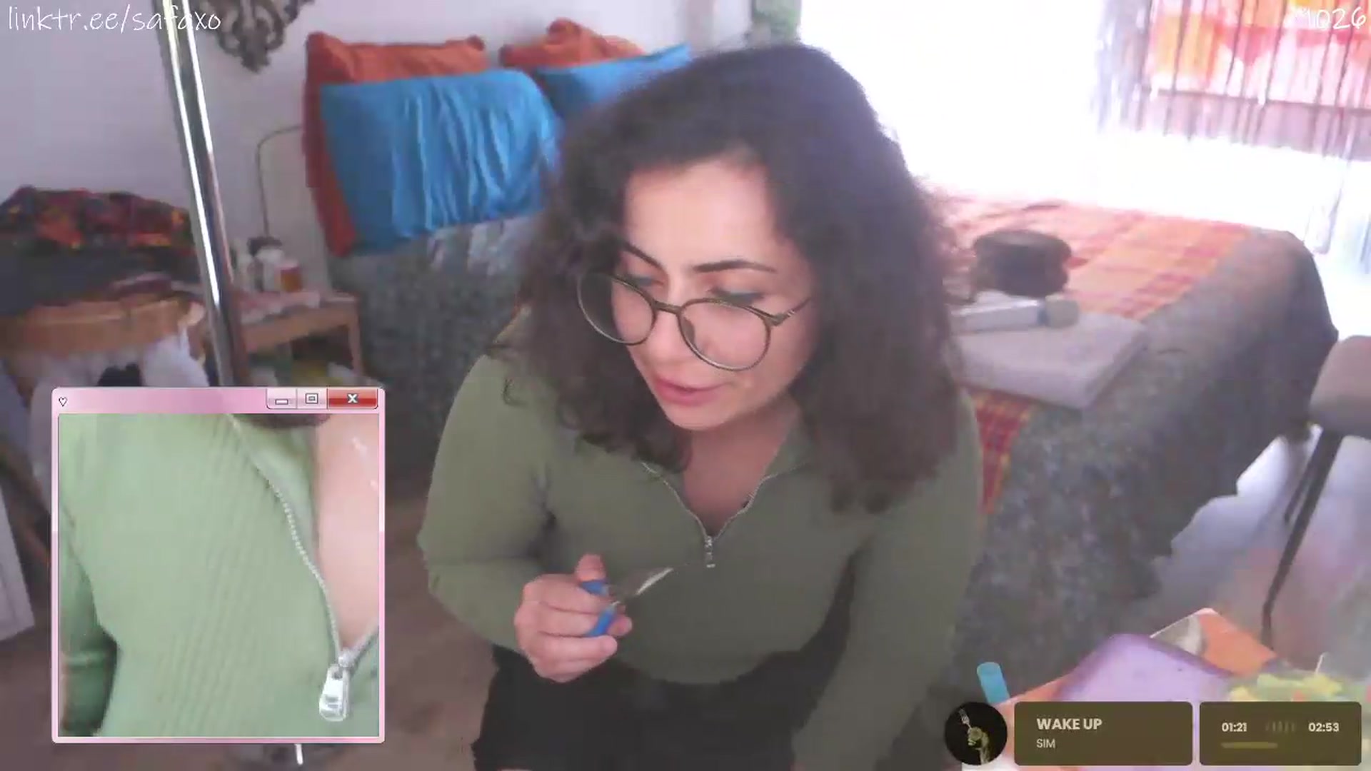 Gallery image thumbnail from HairySafaeri's myfreecams stream on, 07/16/2026, 20:13 image 2 of 20
