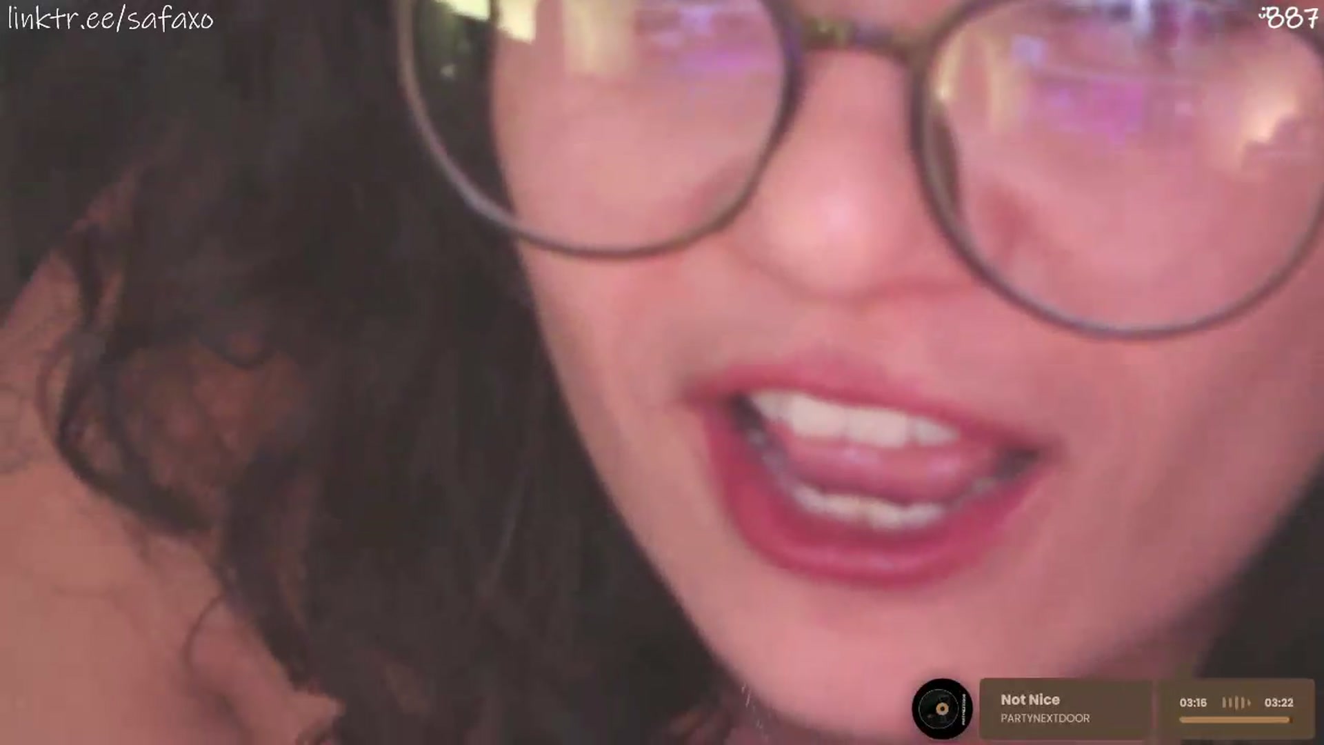 Gallery image thumbnail from HairySafaeri's myfreecams stream on, 07/17/2026, 21:56 image 10 of 20