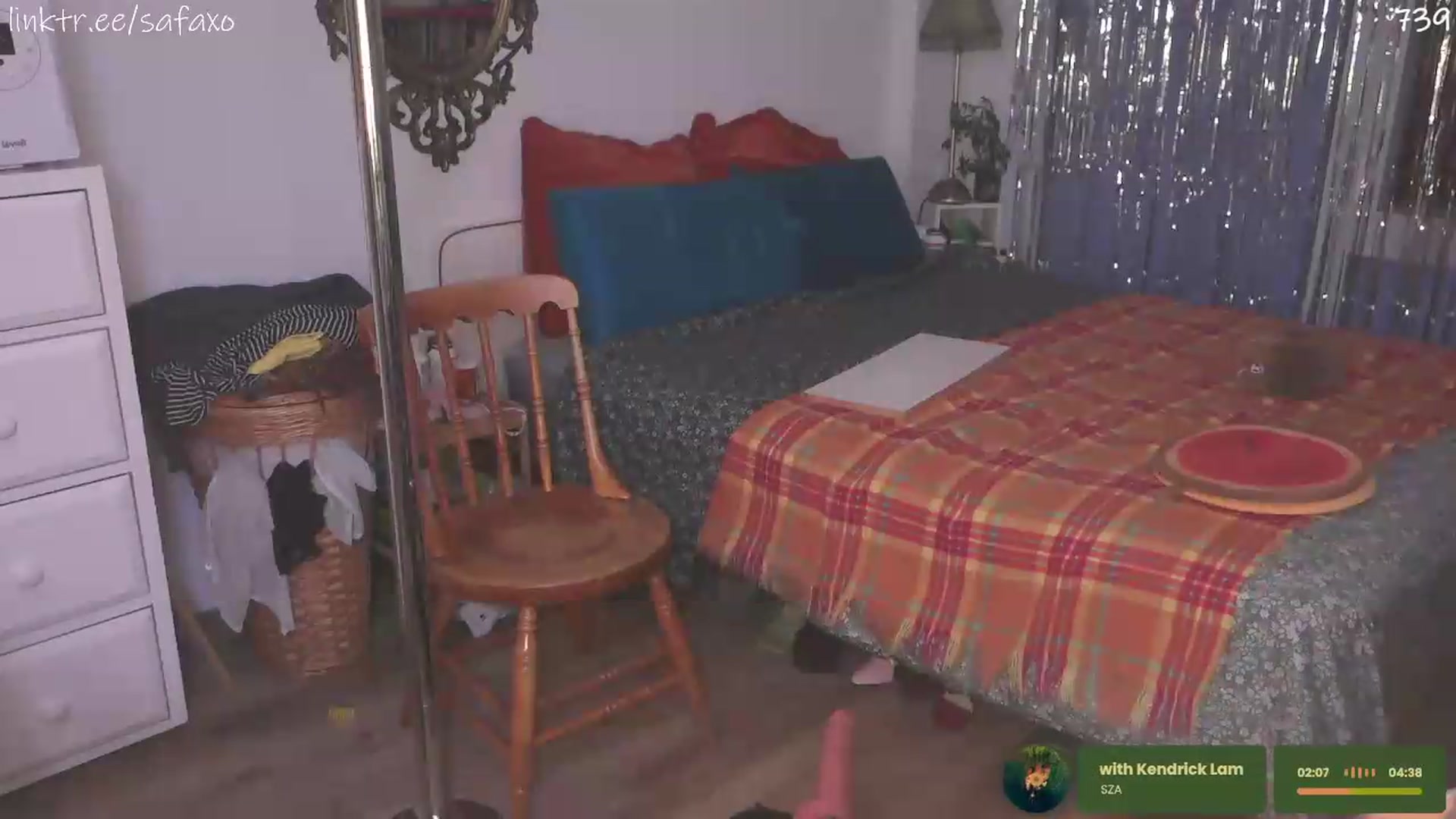 Gallery image thumbnail from HairySafaeri's myfreecams stream on, 07/18/2026, 24:53 image 17 of 20
